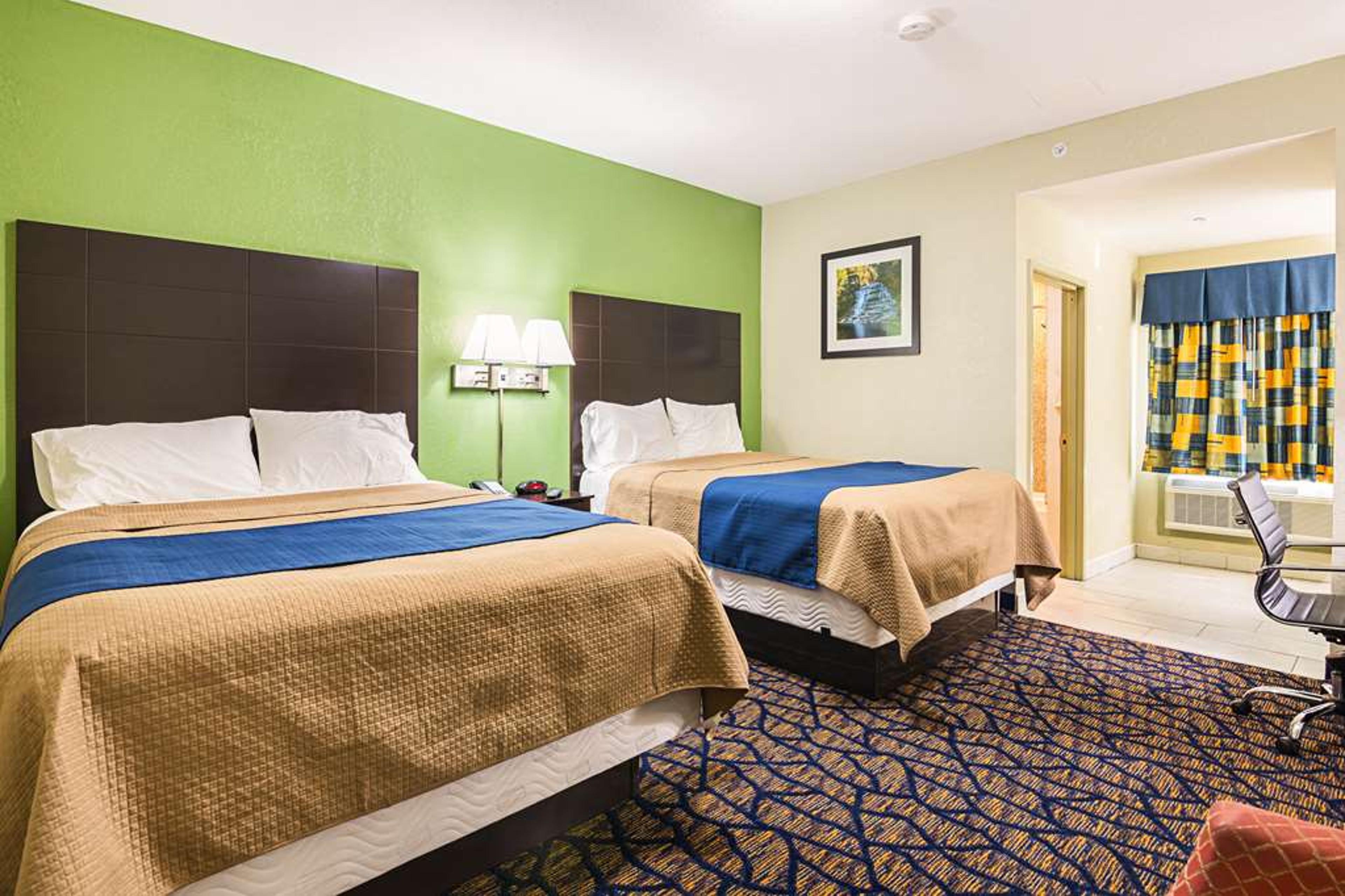RODEWAY INN AND SUITES ITHACA SOUTH