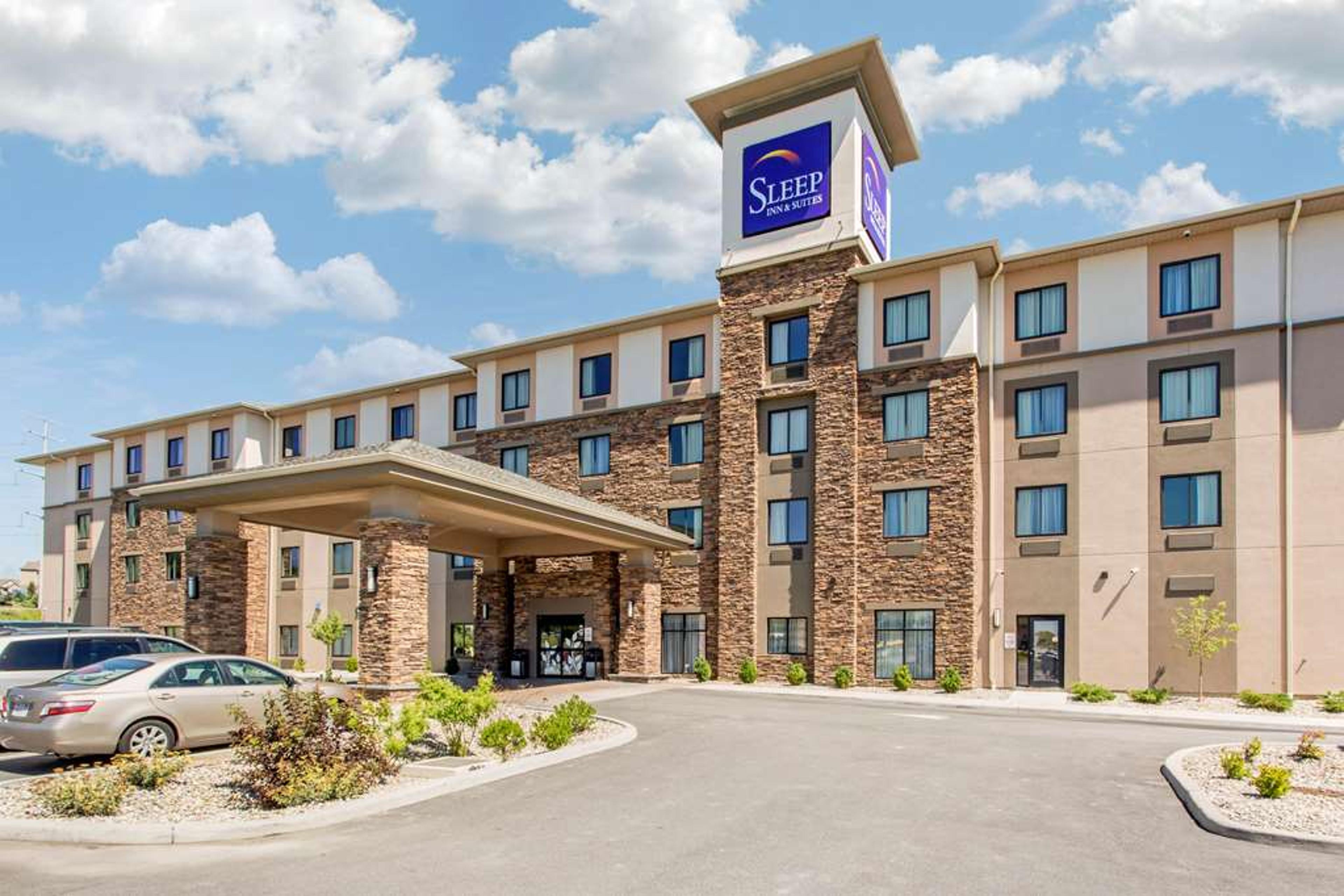 SLEEP INN AND SUITES MIDDLETOWN - G