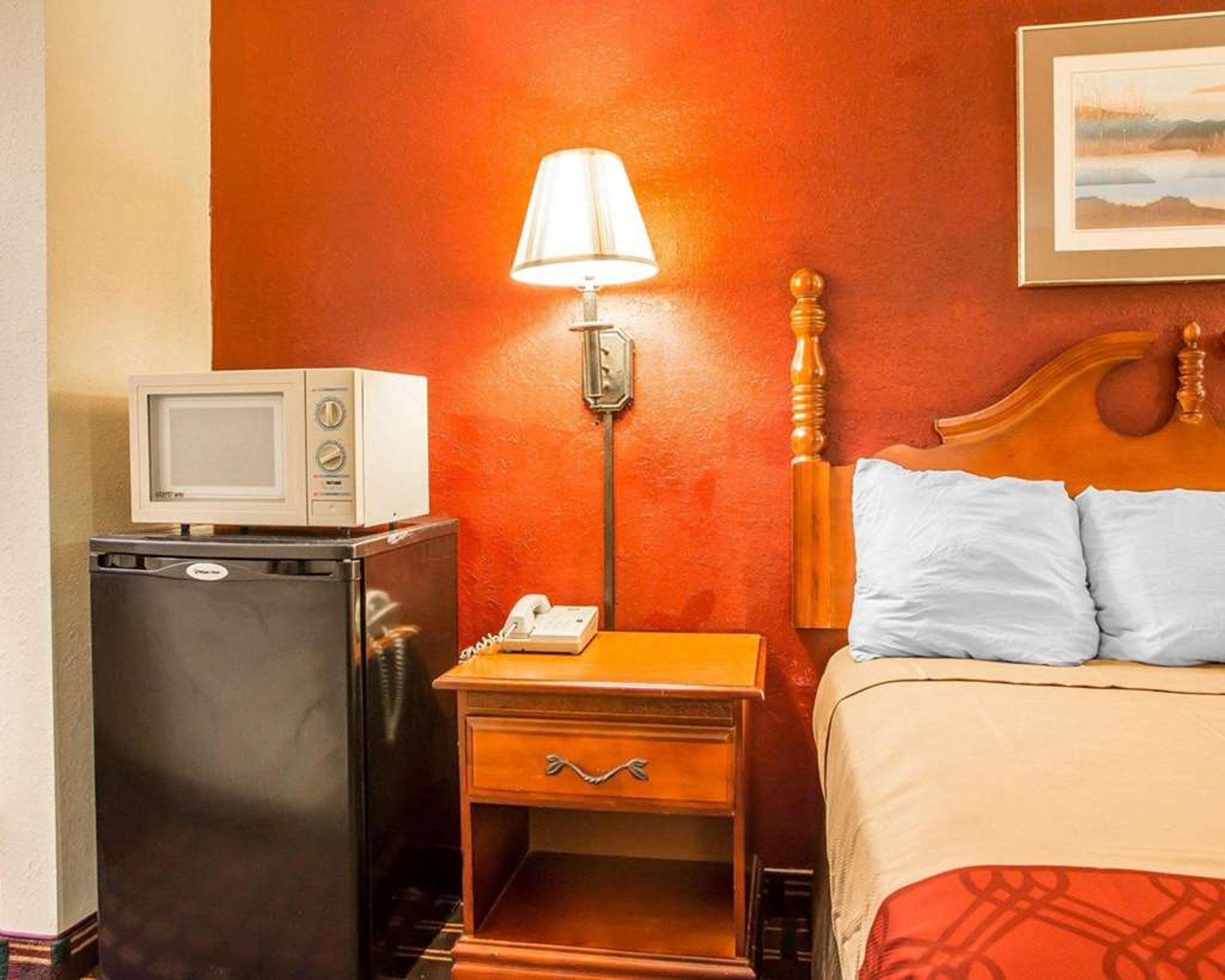 RODEWAY INN MONTPELIER