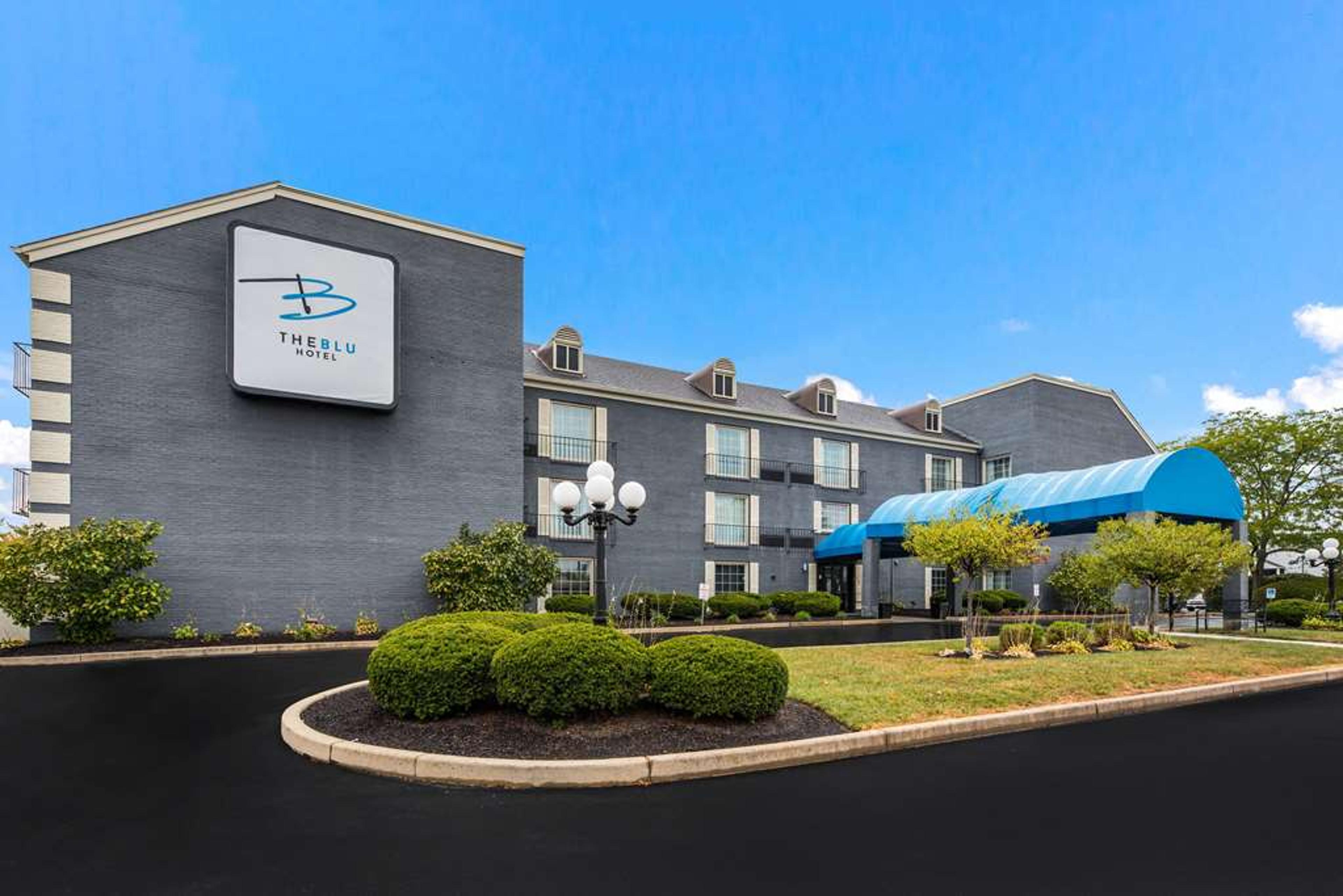 THE BLU HOTEL ASCEND HOTEL COLLECTI