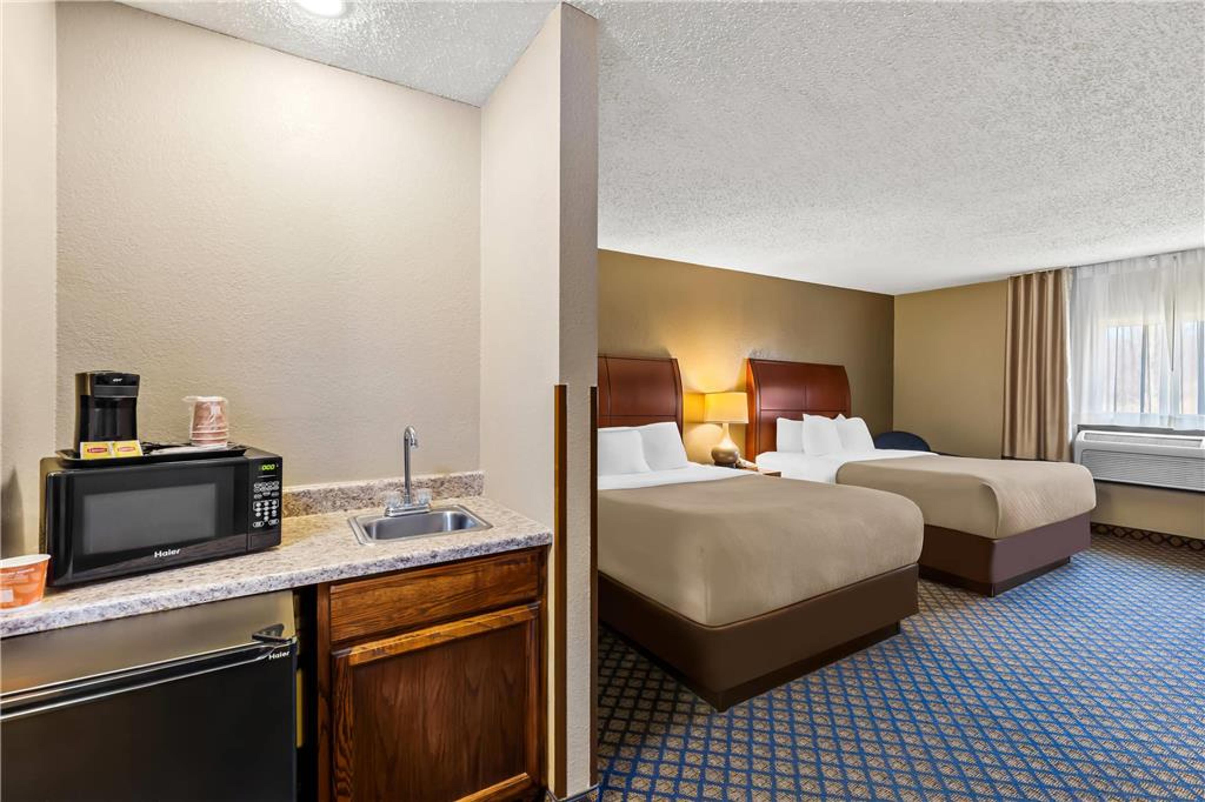 QUALITY INN AND SUITES SEVILLE