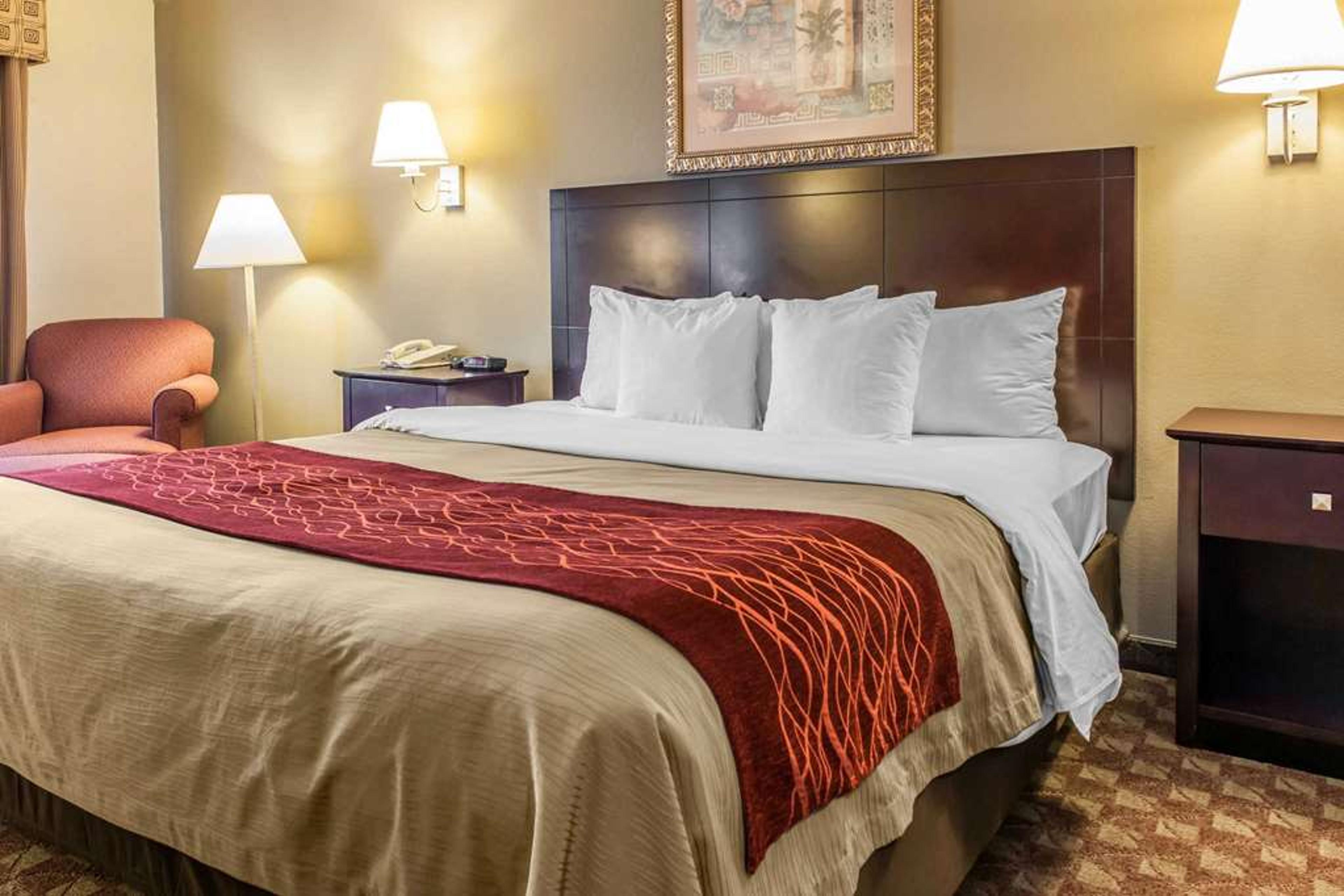 QUALITY INN DEFIANCE