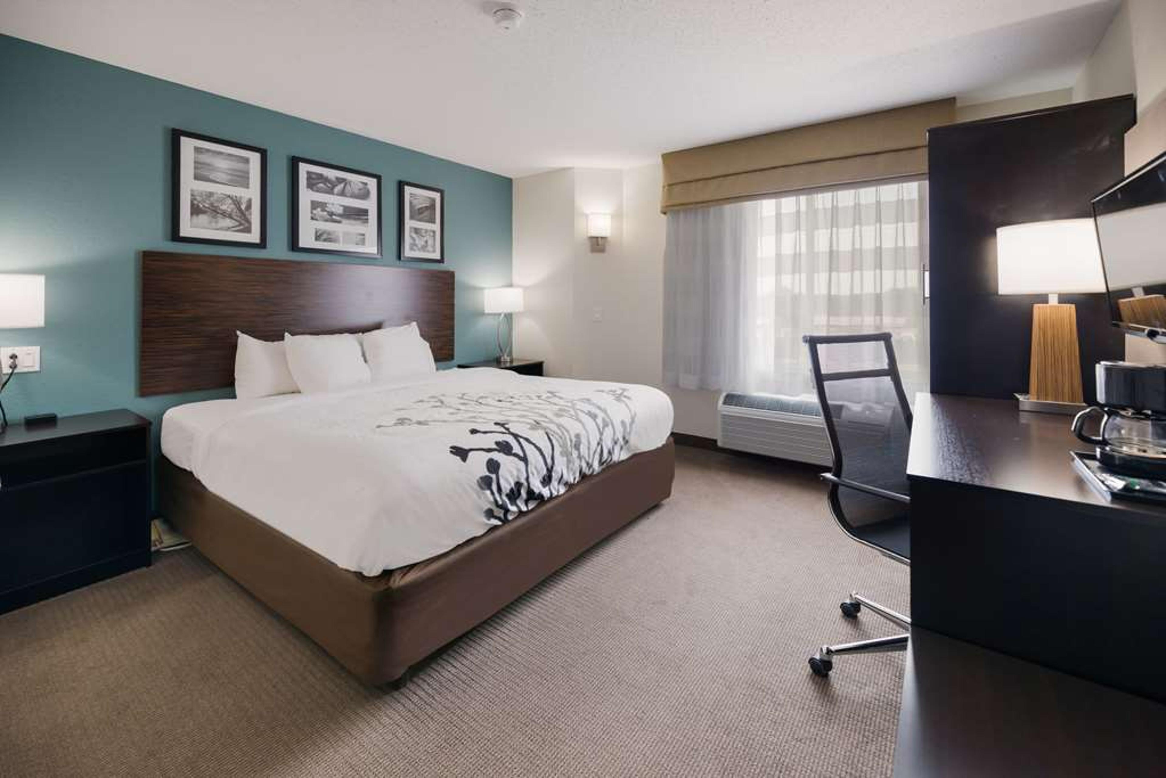 SLEEP INN AND SUITES