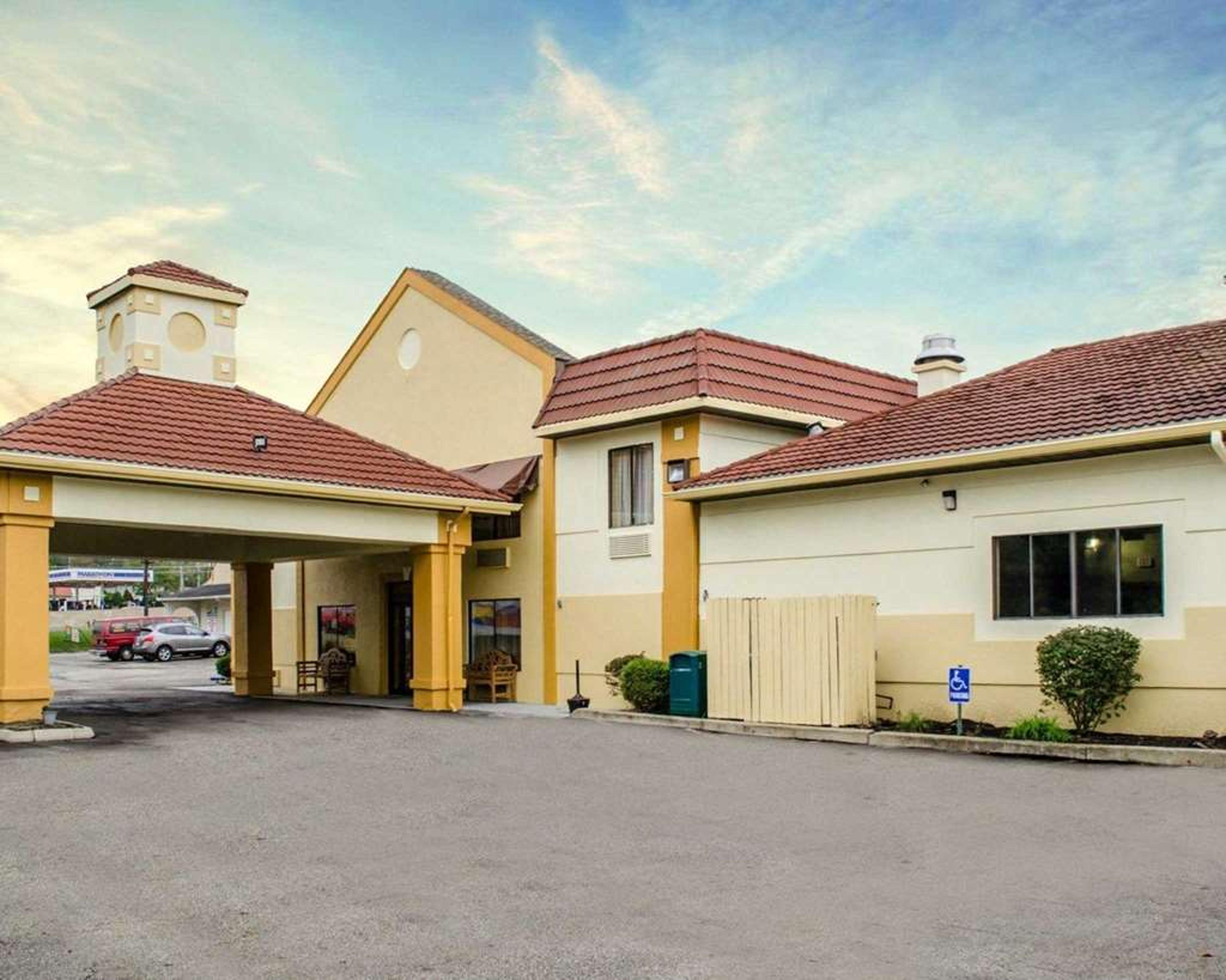 QUALITY INN AND SUITES MEDINA- AKRO
