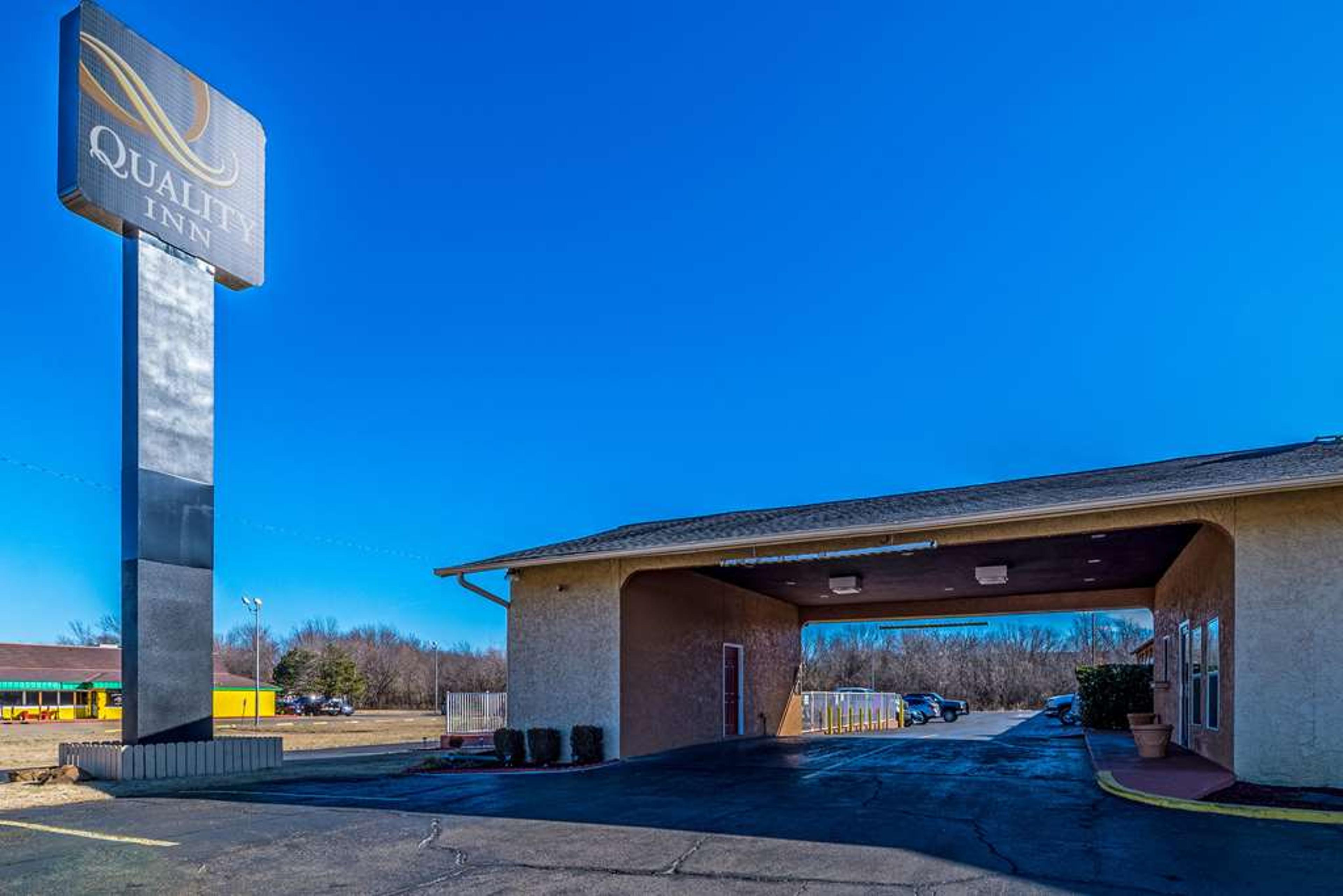 QUALITY INN GLENPOOL - TULSA