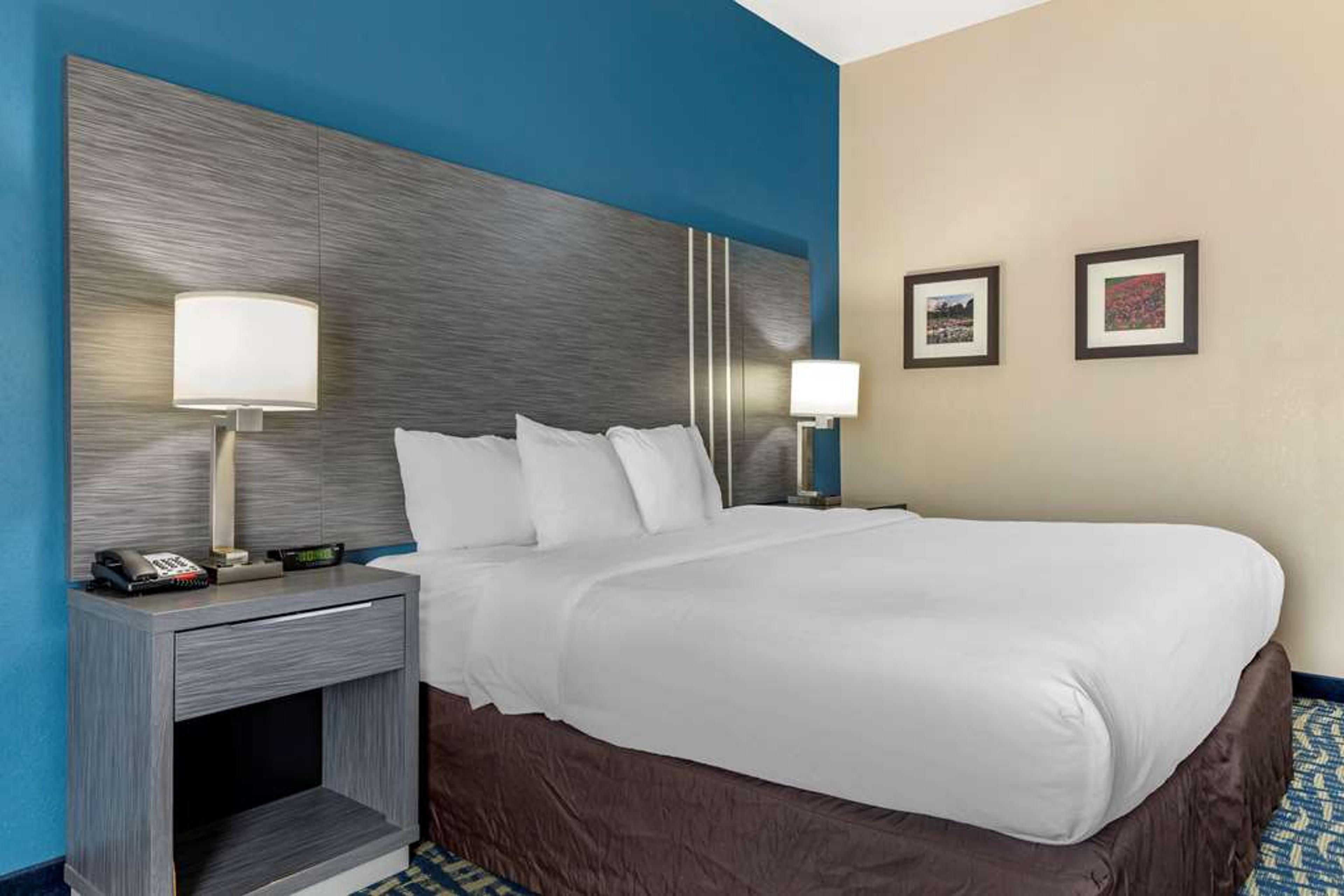 COMFORT INN AND SUITES PAULS VALLEY