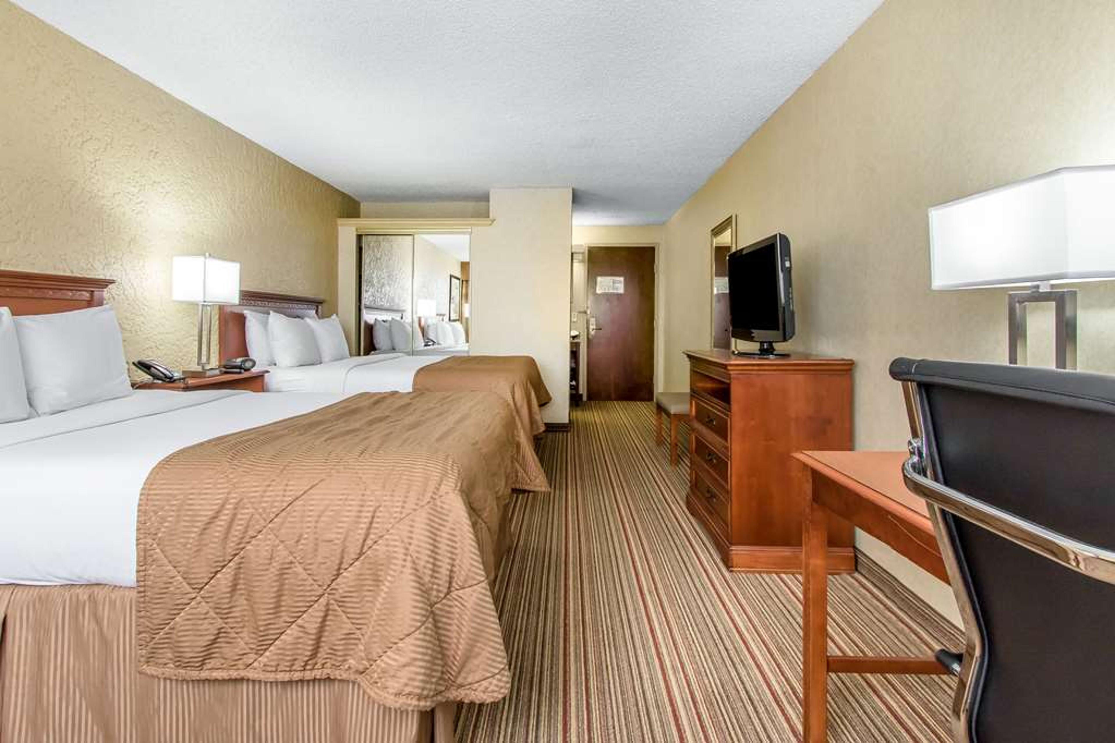 CLARION HOTEL BROKEN ARROW - TULSA