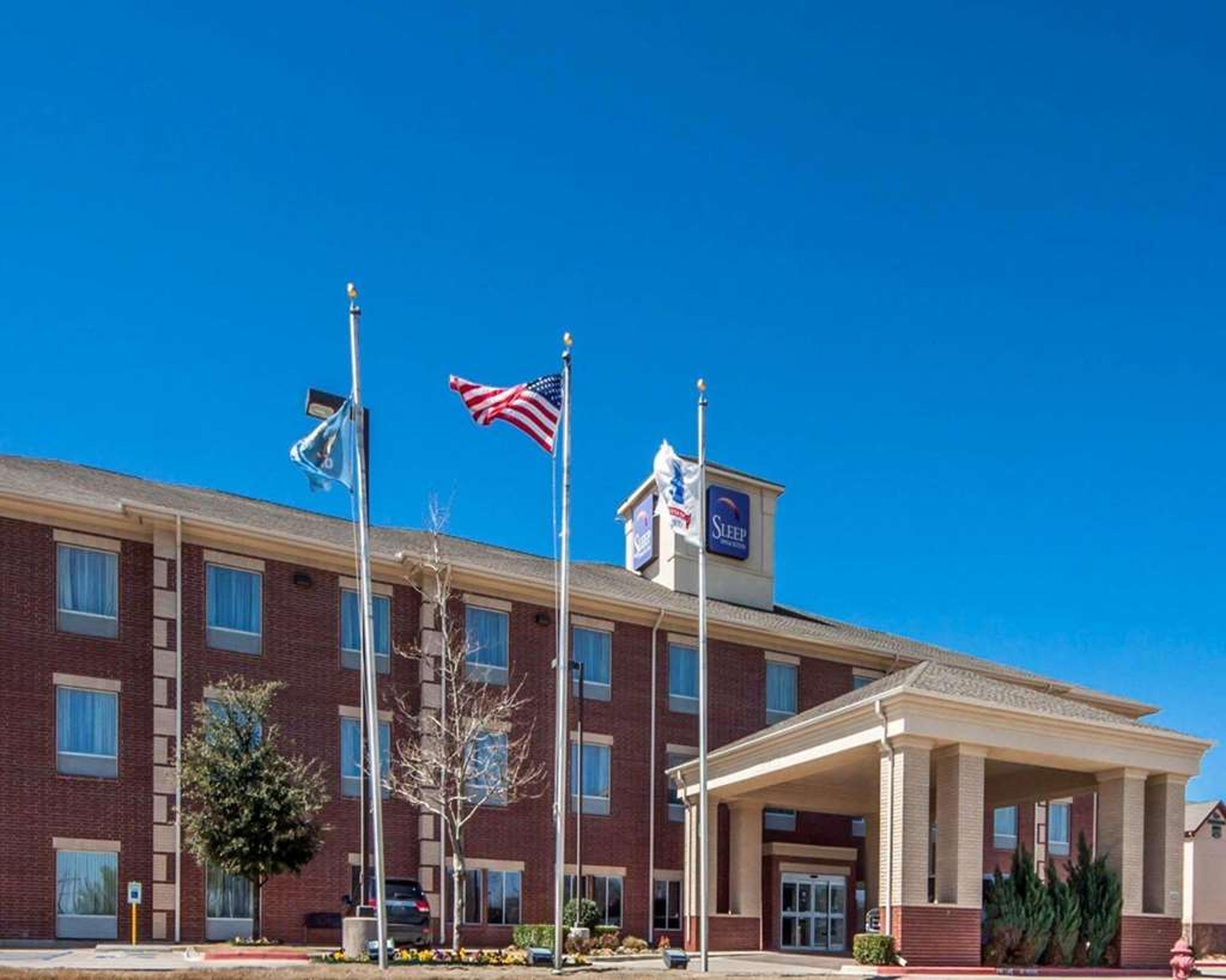 SLEEP INN AND SUITES