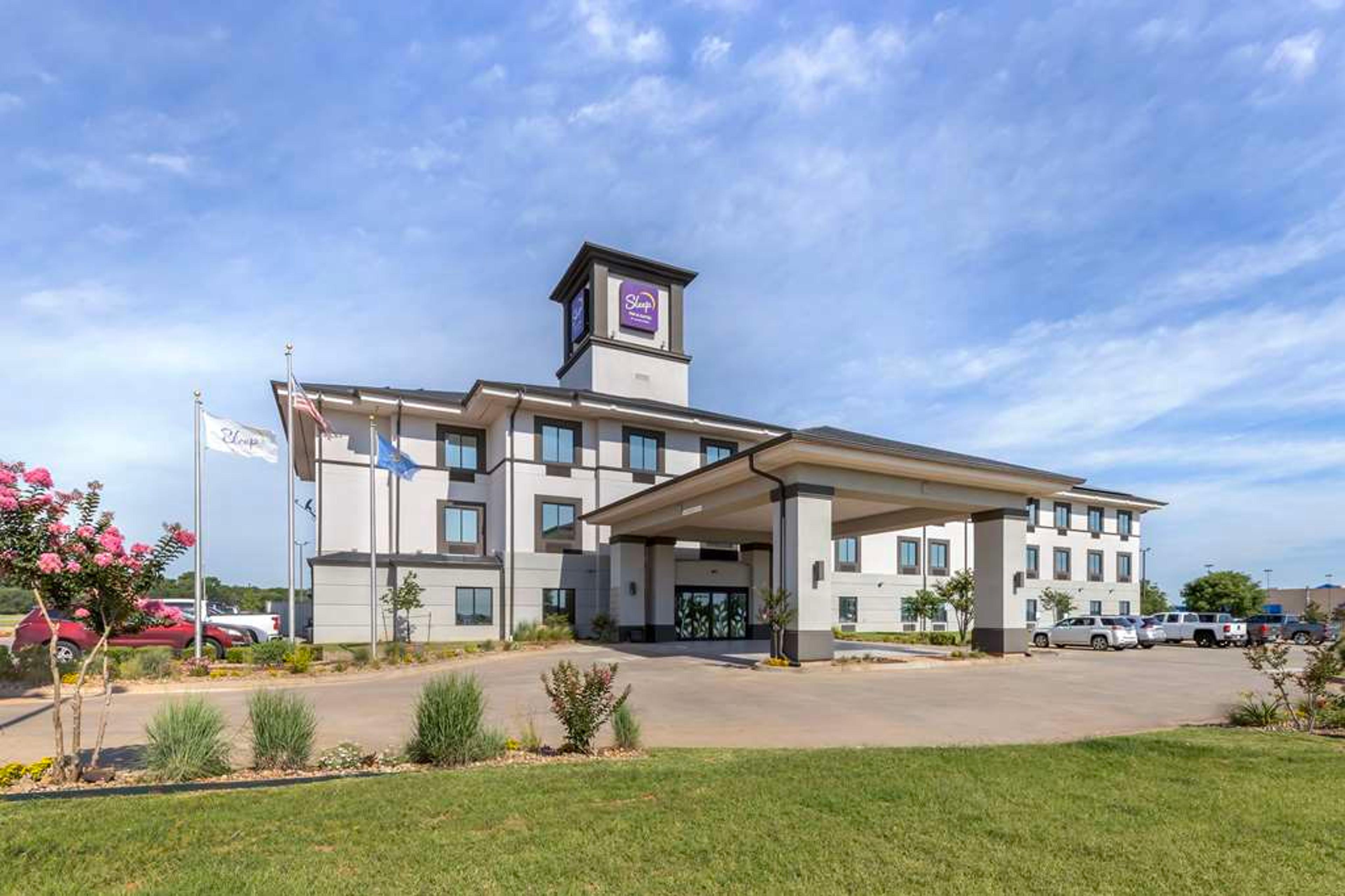 SLEEP INN AND SUITES NORMAN NEAR UN