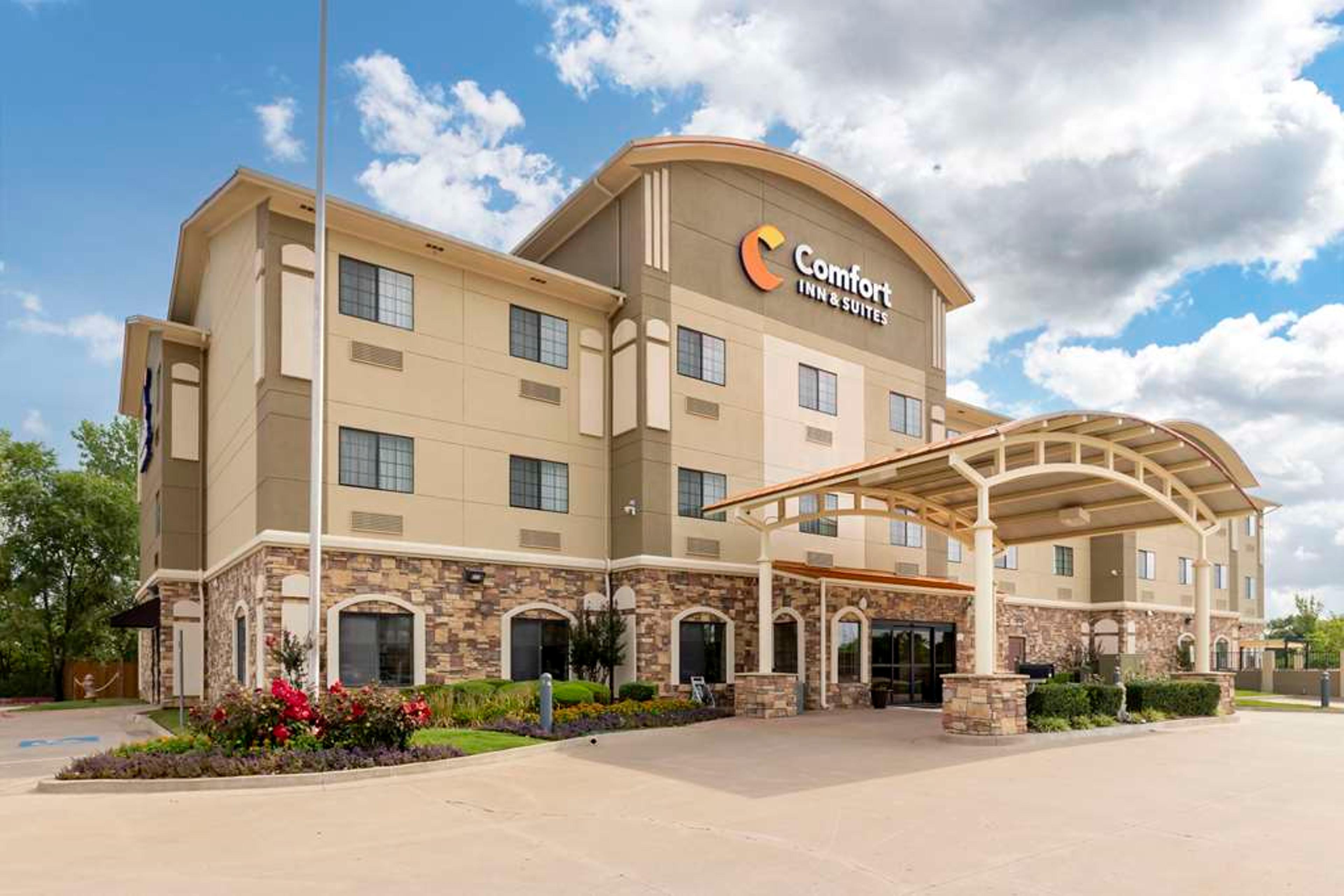 COMFORT INN AND SUITES GLENPOOL