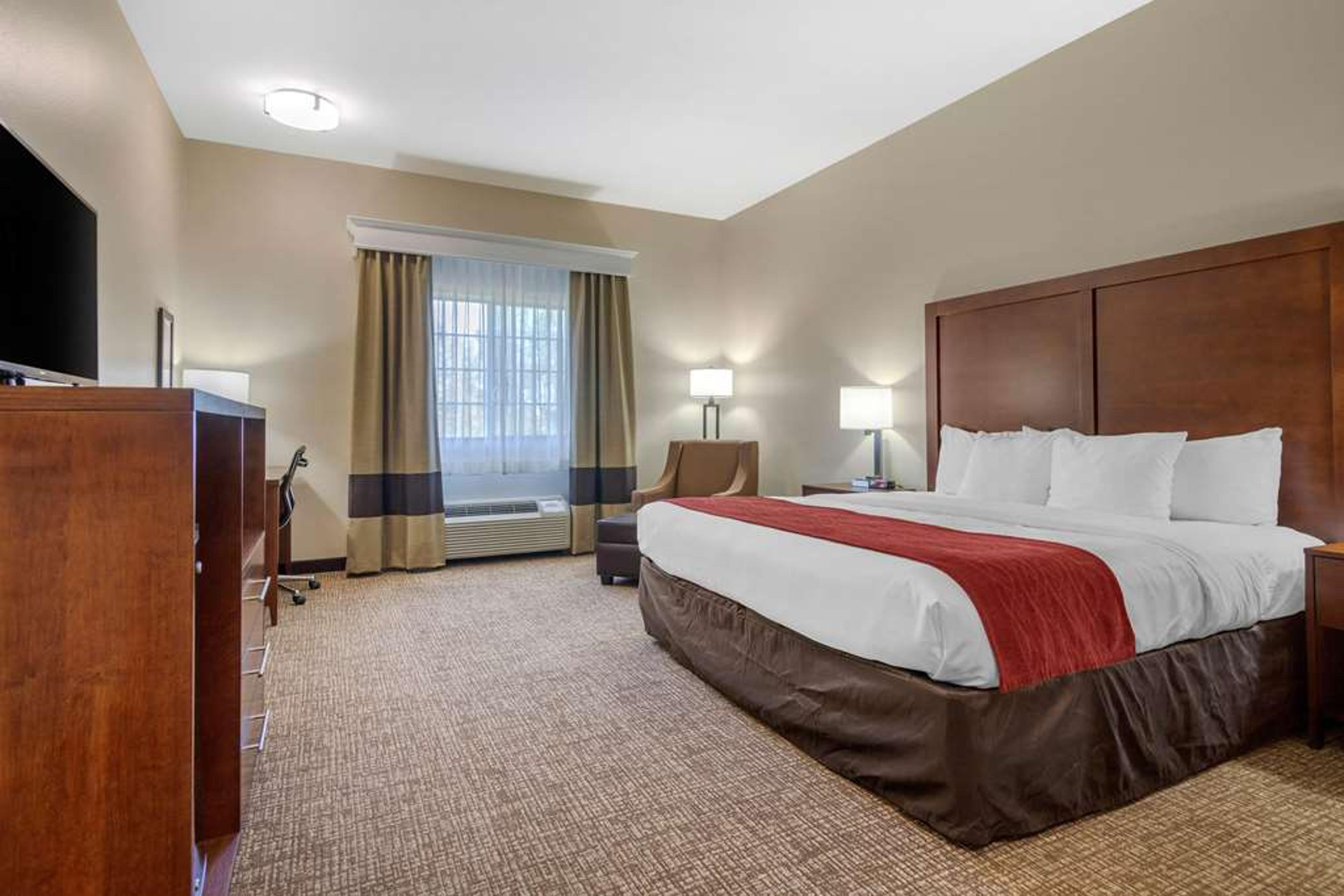 COMFORT INN AND SUITES GLENPOOL