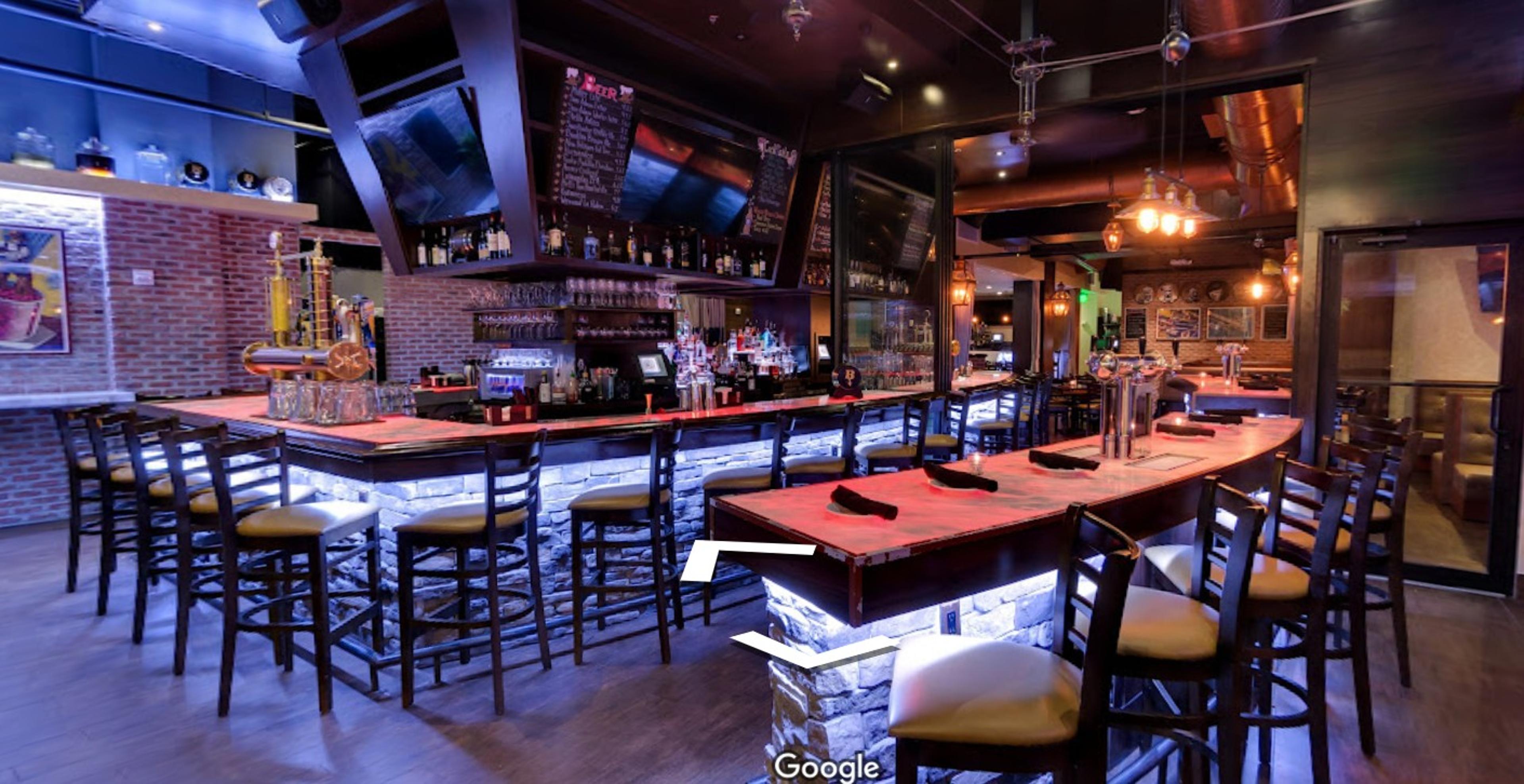 Batch Gastropub - Miami - Bar / Club in Miami, FL