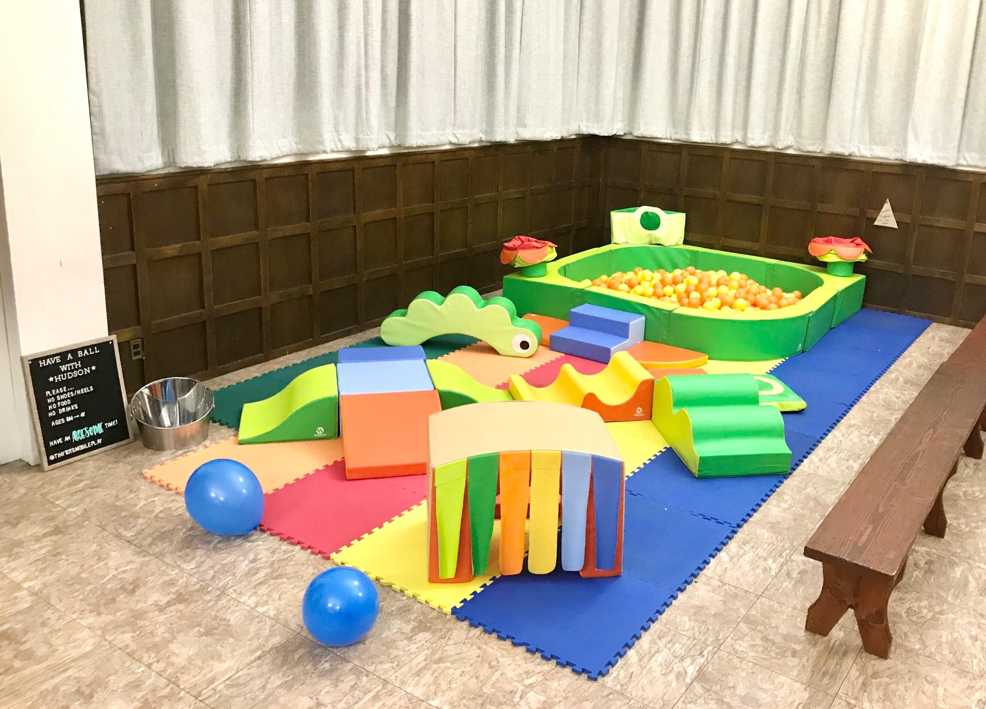 Tiny Tots Mobile Play