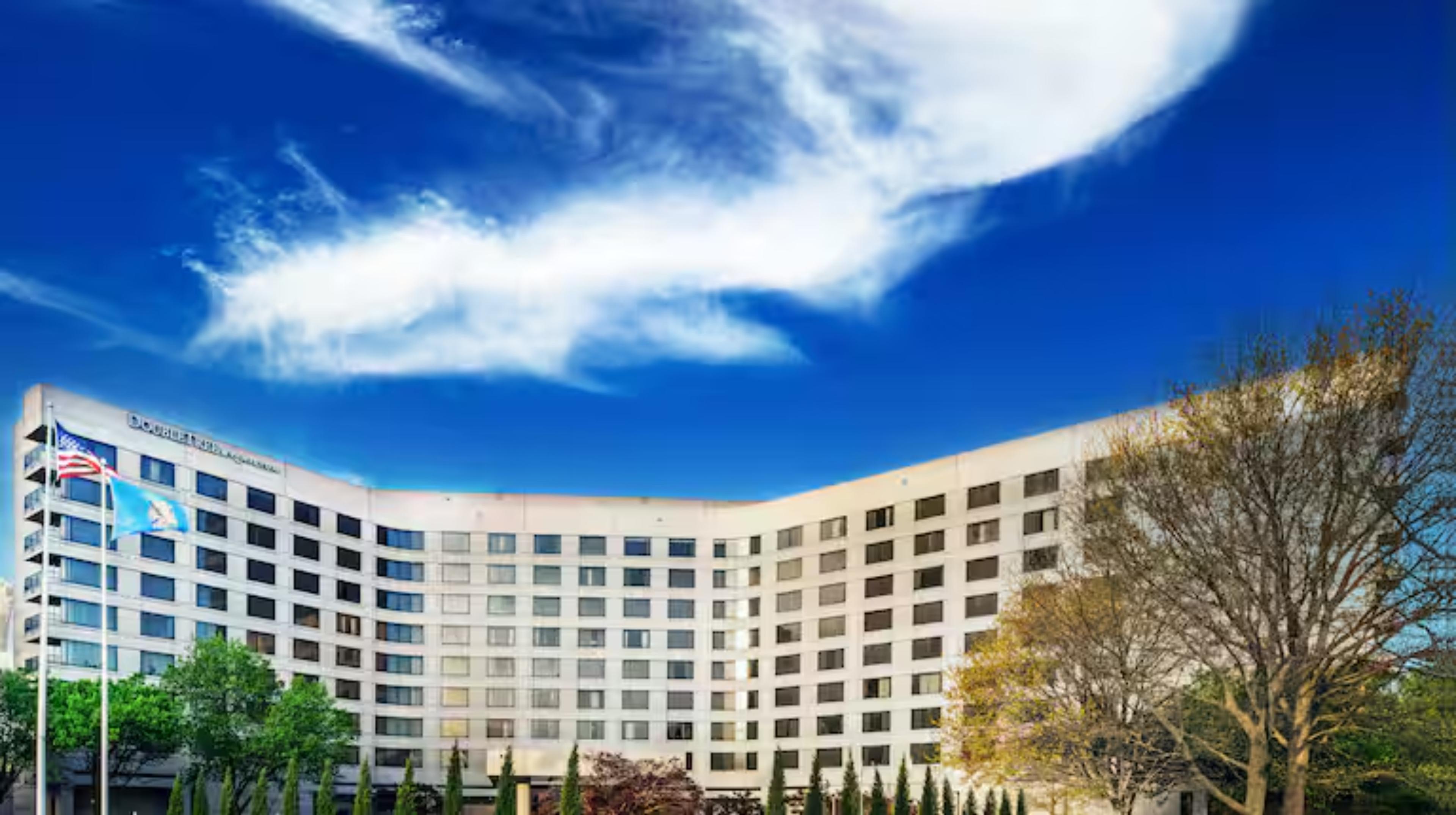 DoubleTree by Hilton Hotel Tulsa - Warren Place