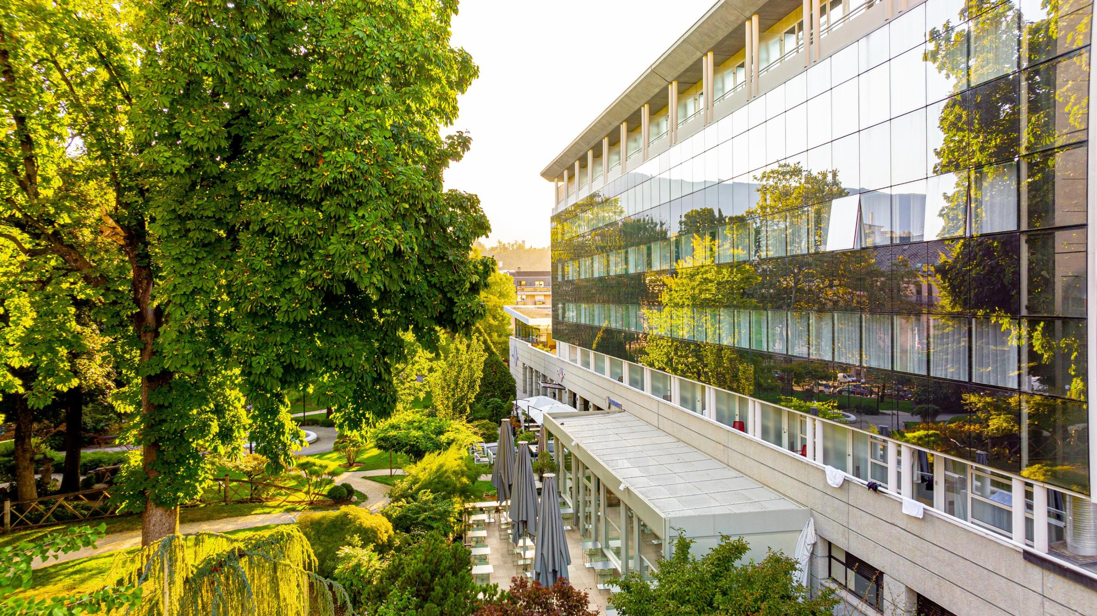 Le Riviera Hotel