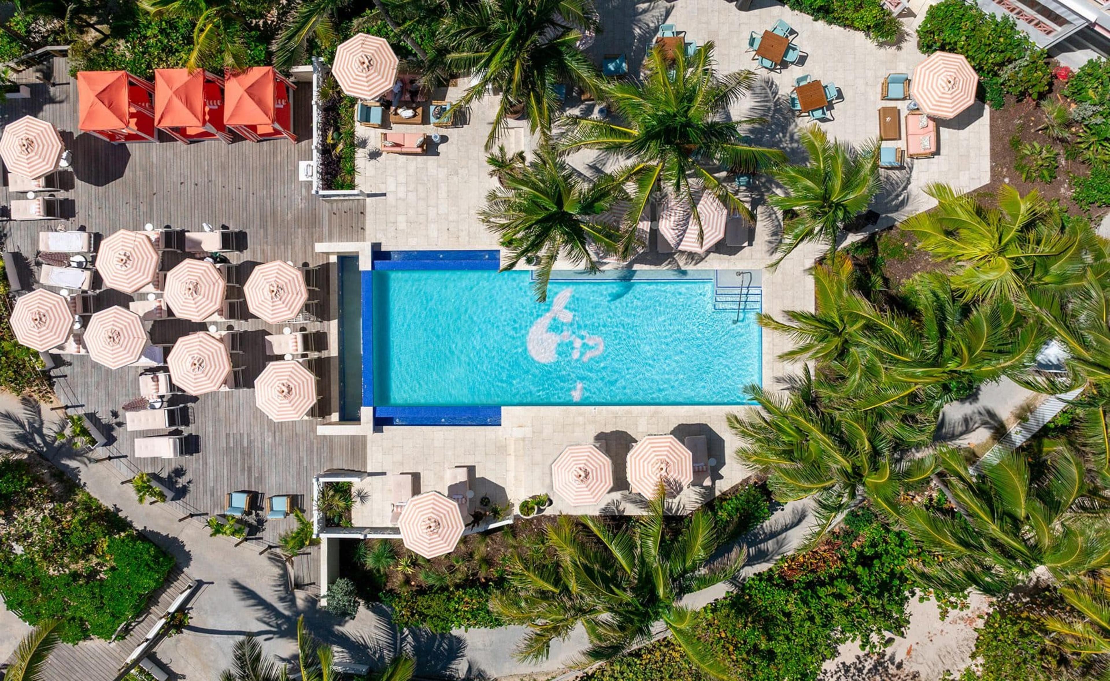 Coral Sands Inn & Cottages