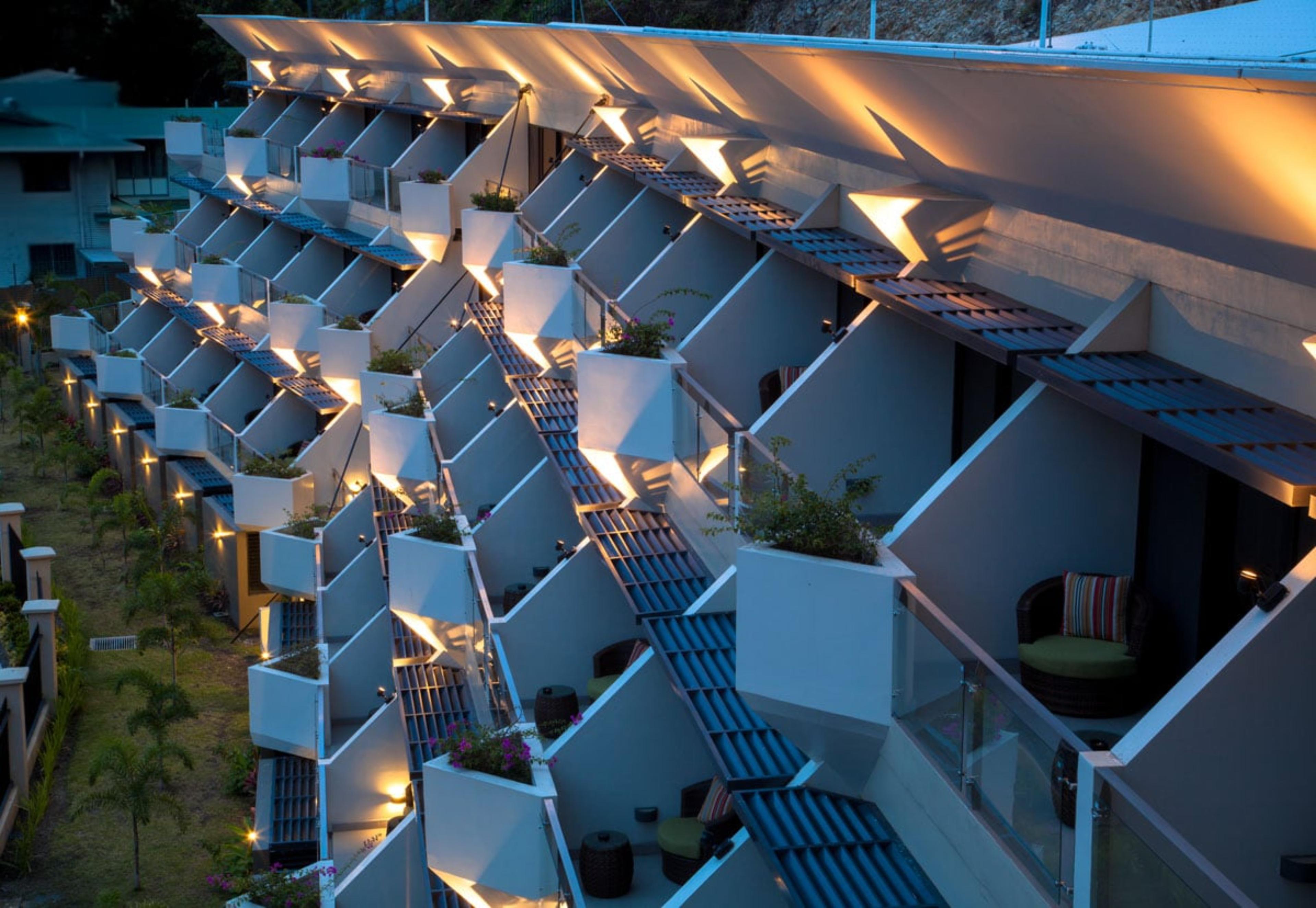 Ela Beach Hotel & Apartments