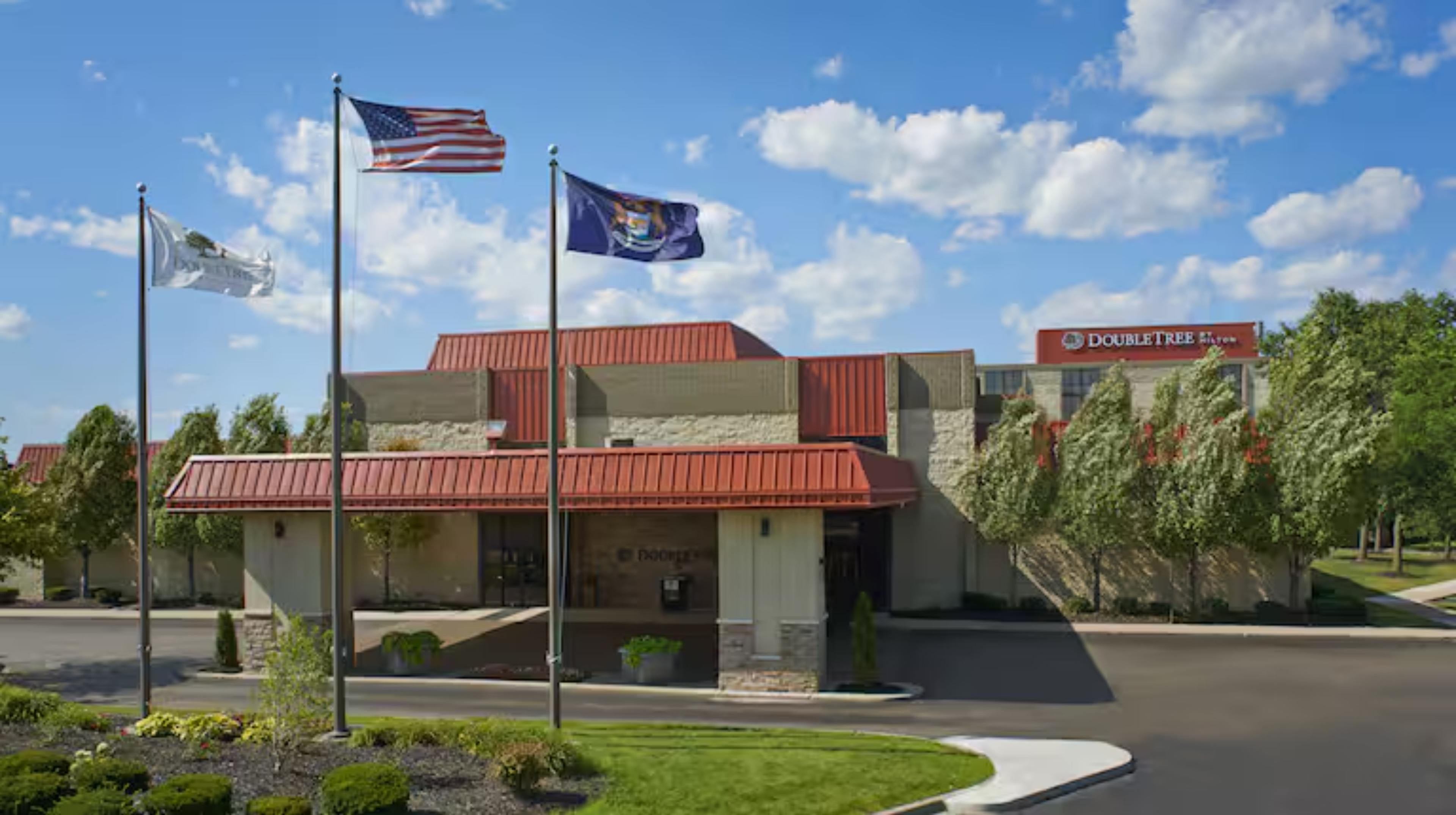 DoubleTree by Hilton Hotel Detroit - Dearborn