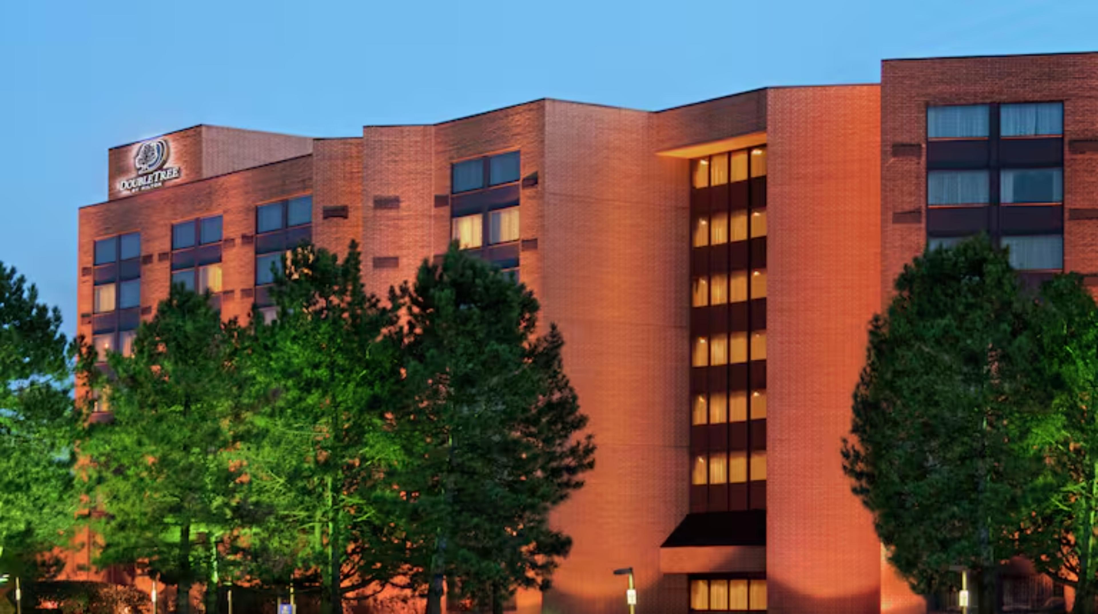 DoubleTree by Hilton Lisle Naperville