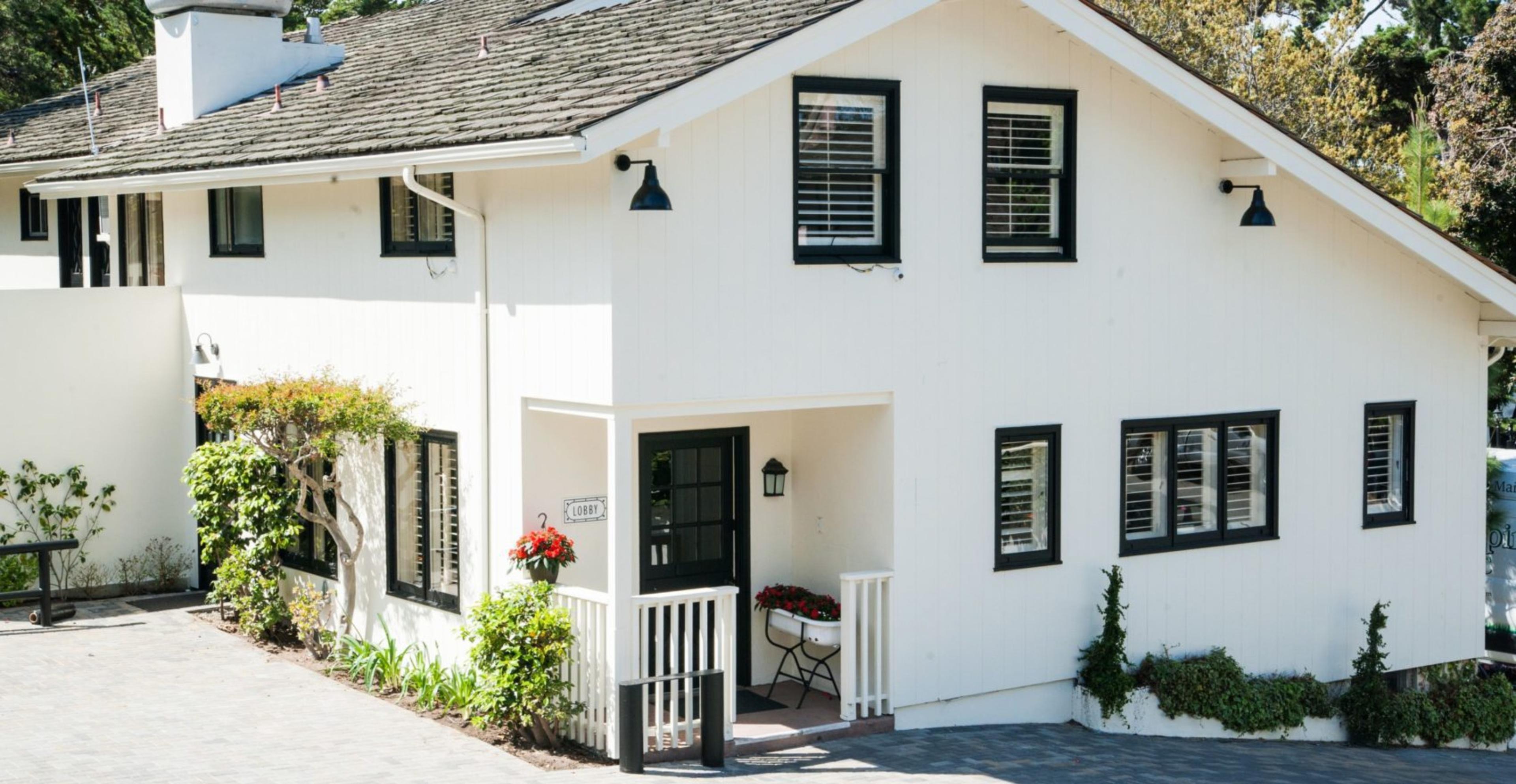 The Hotel Carmel