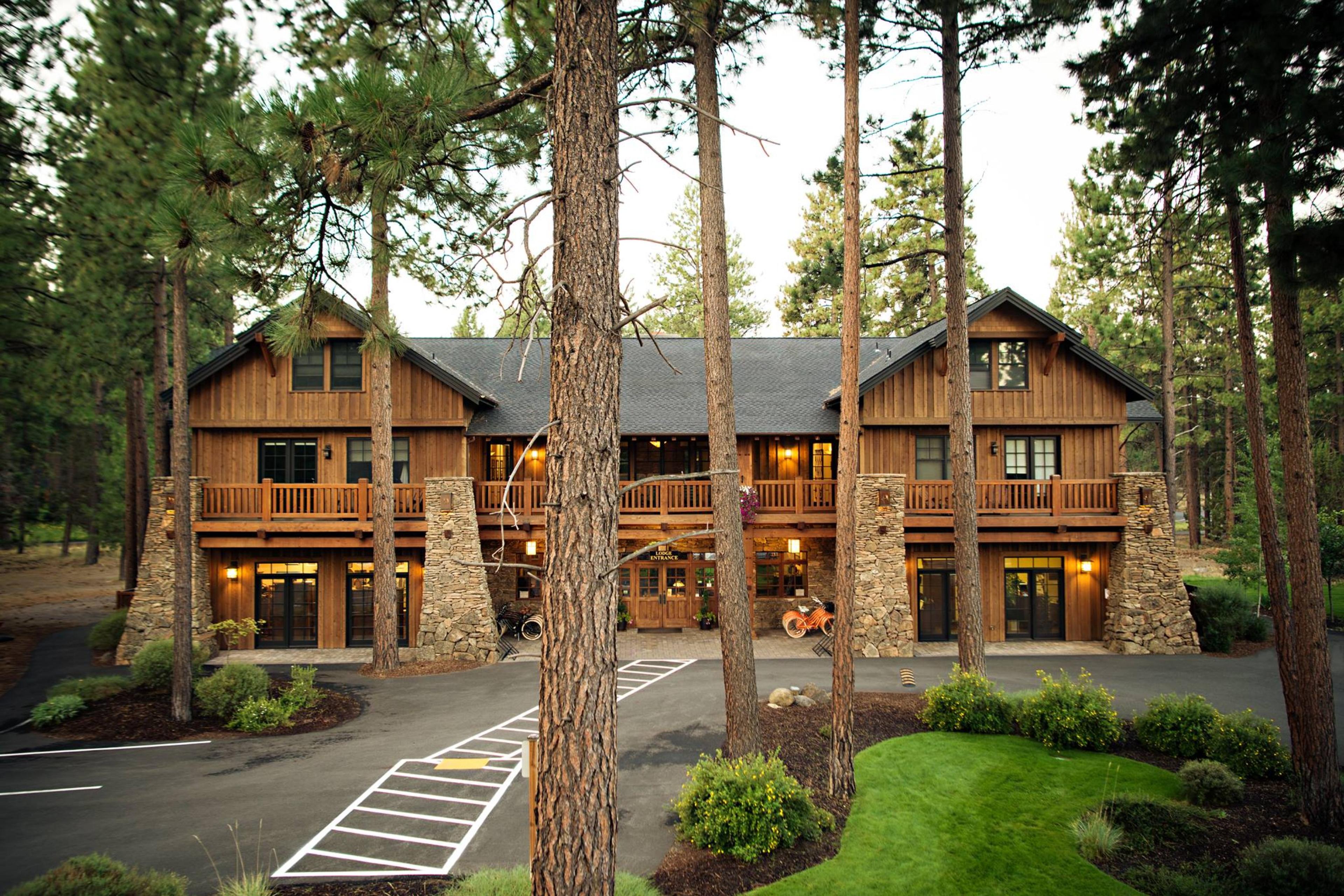 FivePine Lodge and Spa