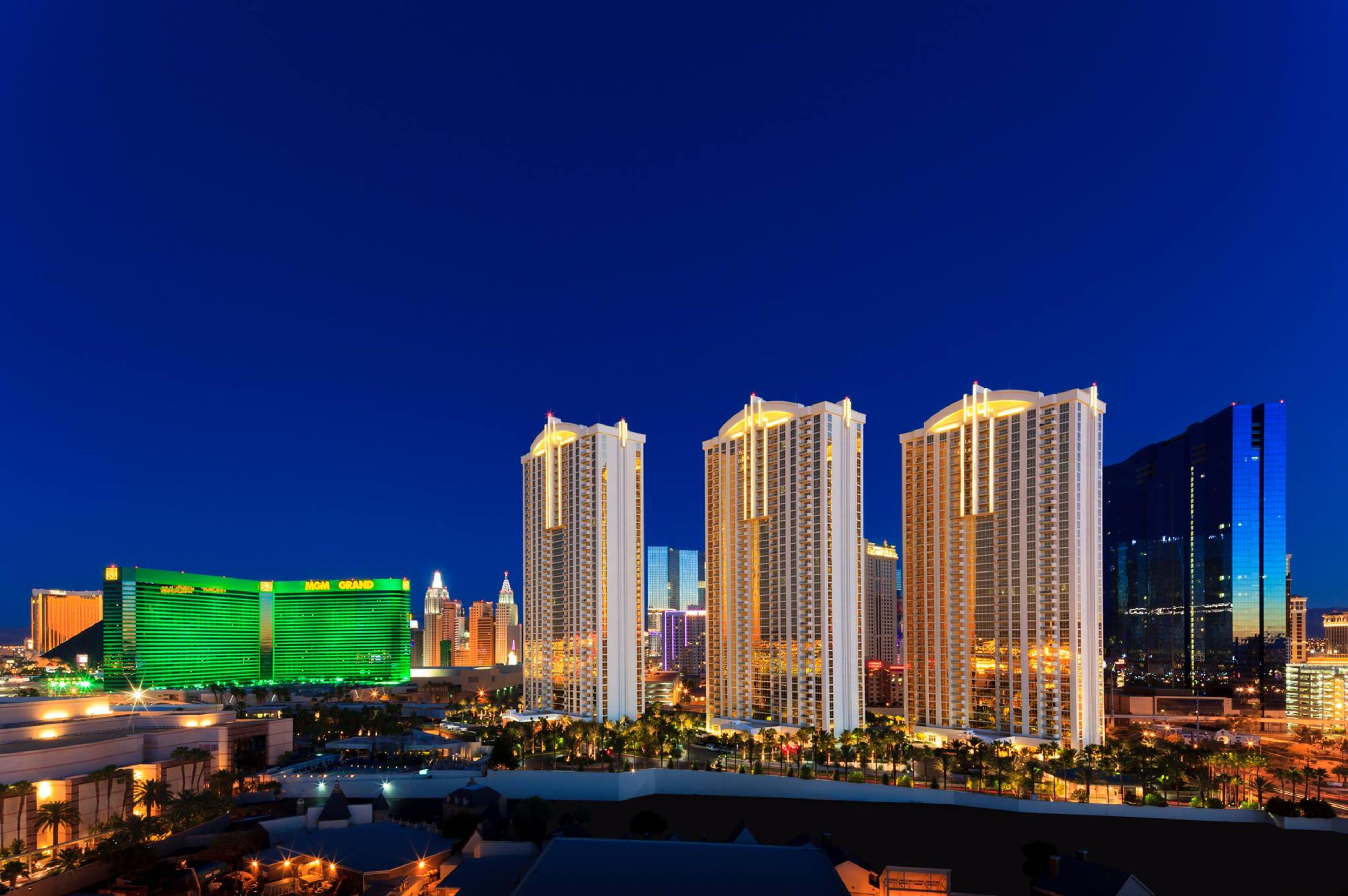 The Signature at MGM Grand