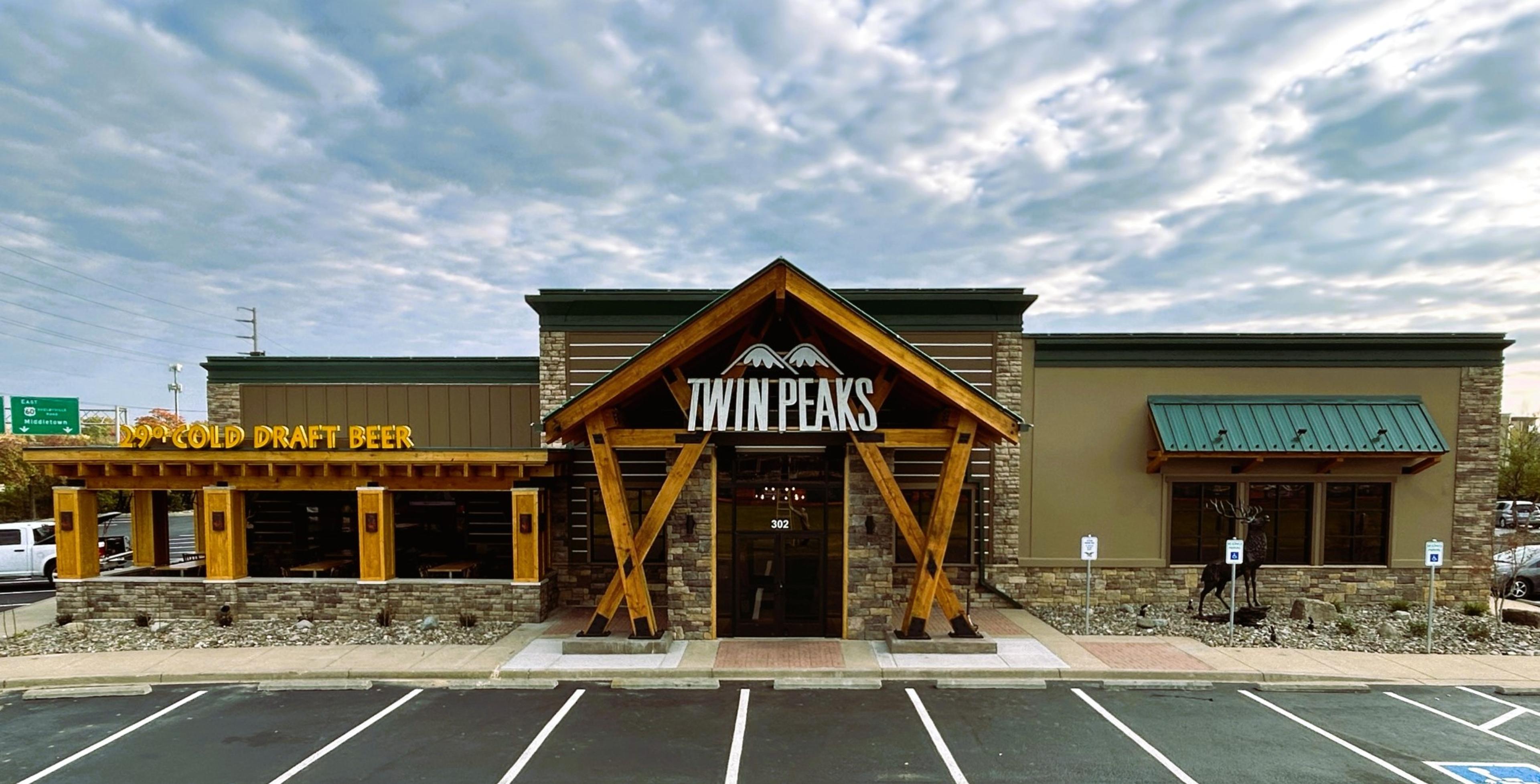 Twin Peaks Louisville-Oxmoor Sports Bar & Restaurant