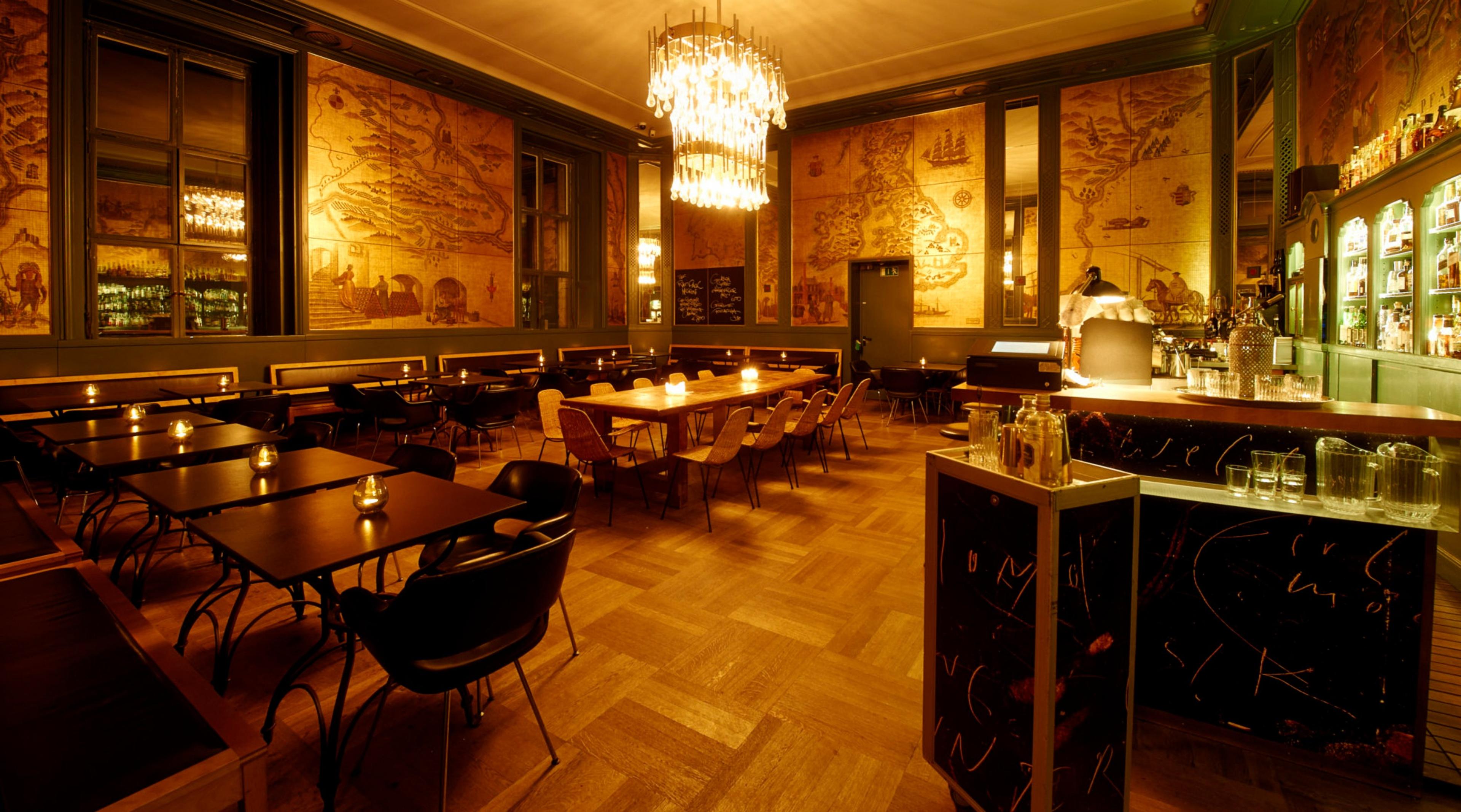 Die Goldene Bar