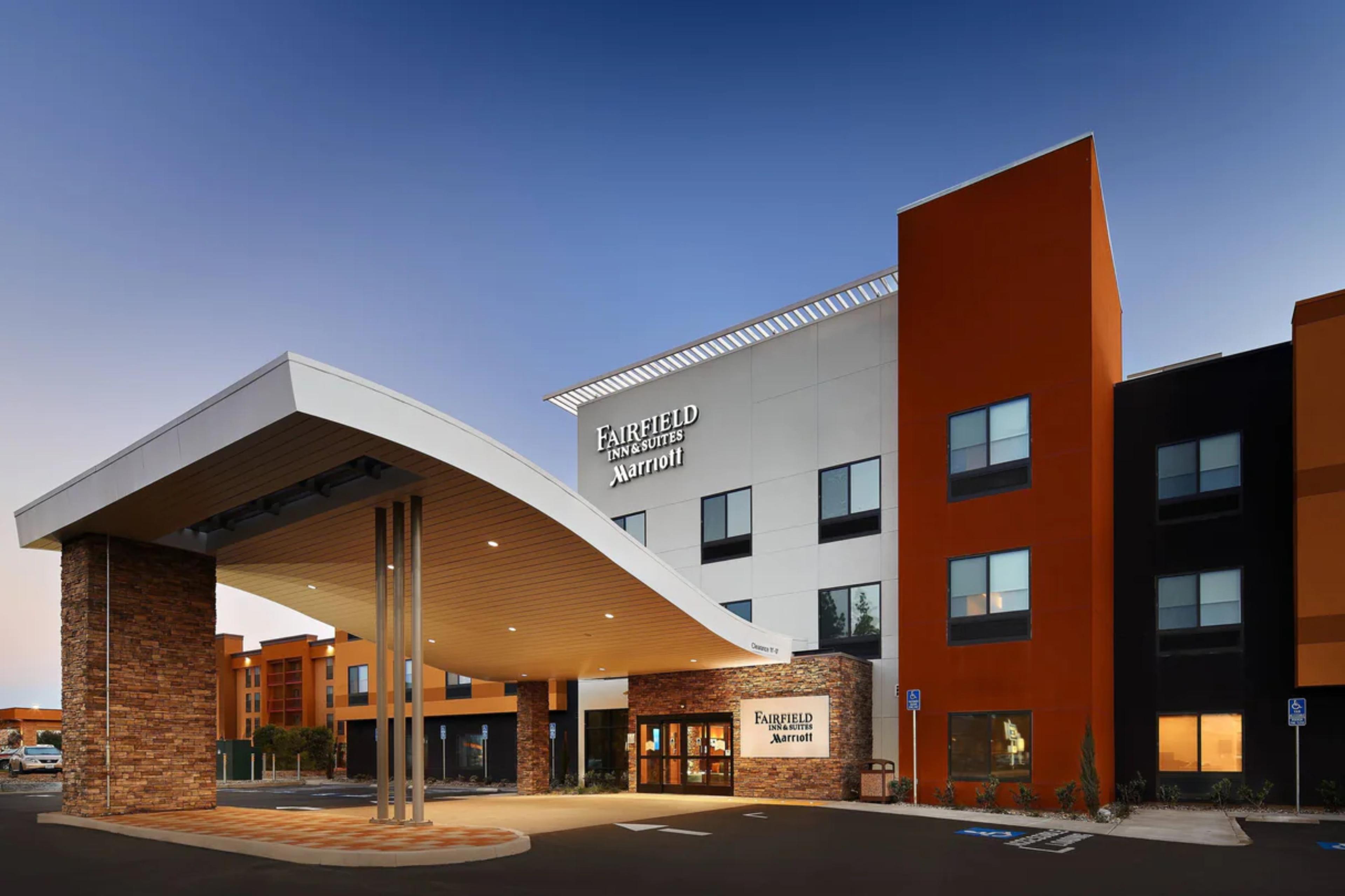 Fairfield Inn & Suites by Marriott Fresno Yosemite International Airport