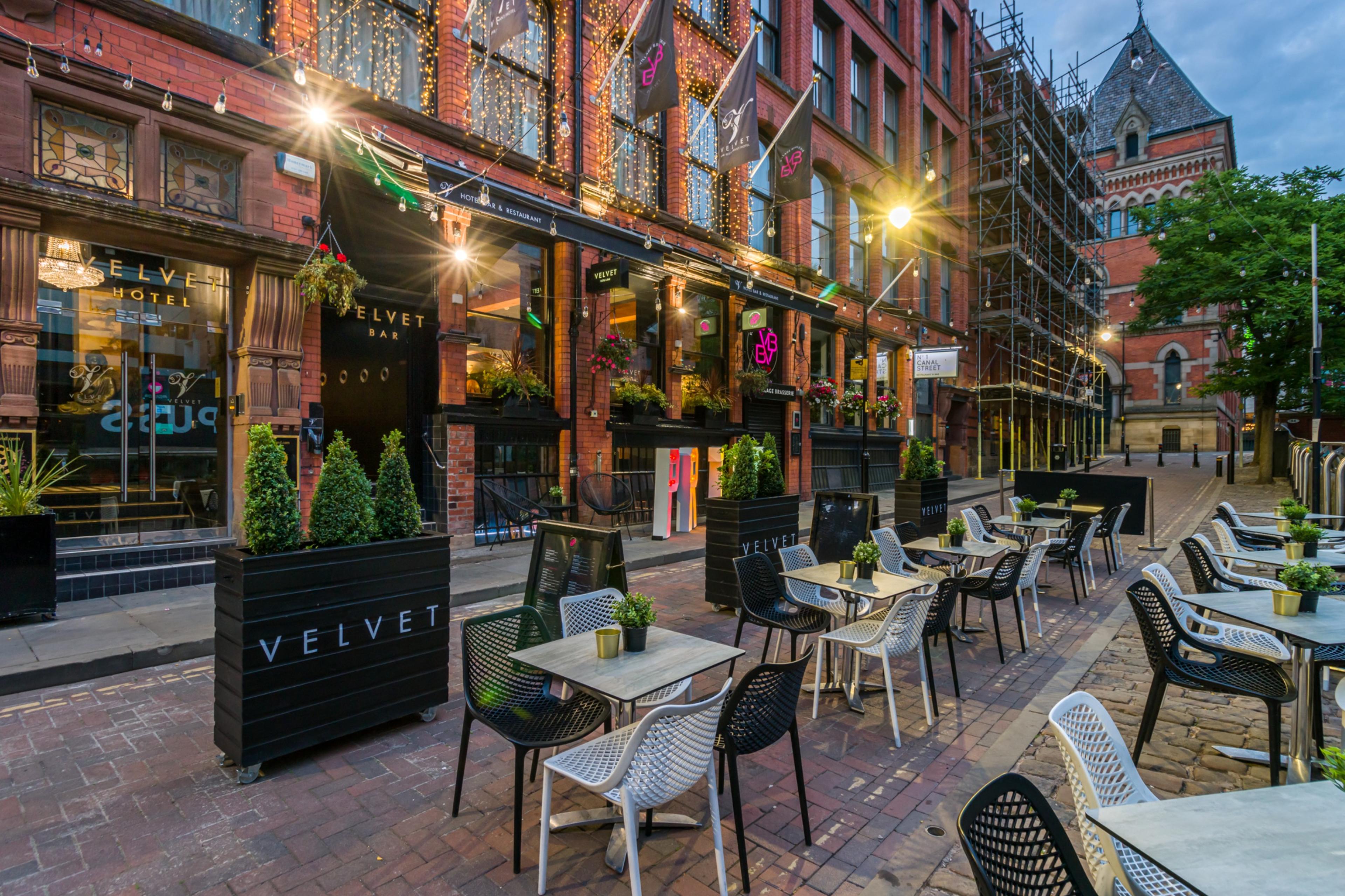 Velvet Hotel, Bar & Brasserie