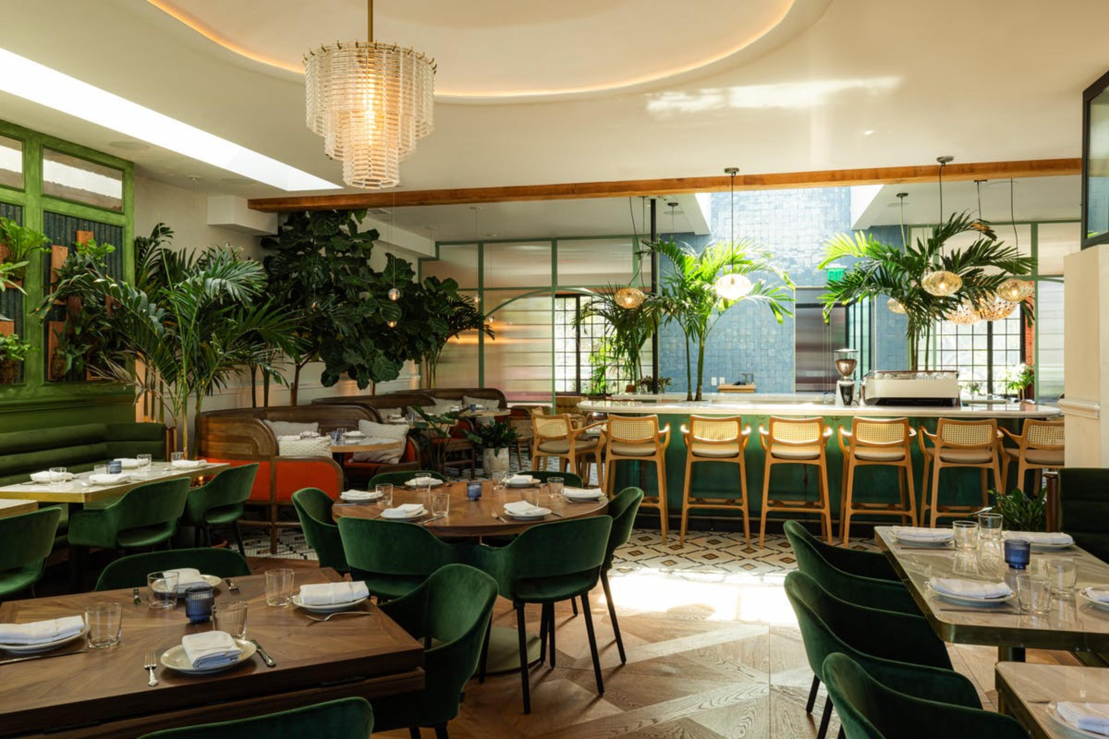 Irie Restaurant & Lounge