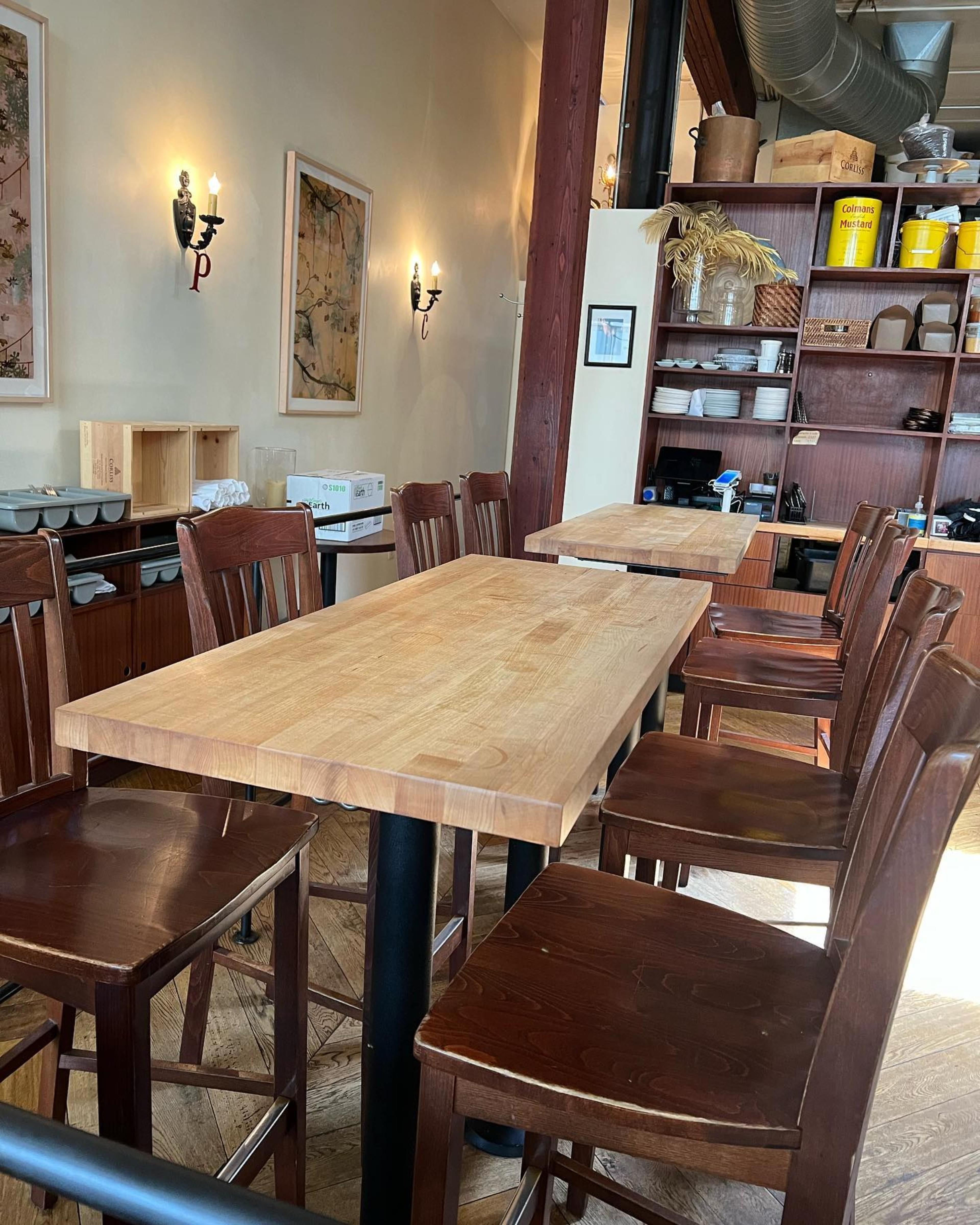 Tilikum Place Cafe