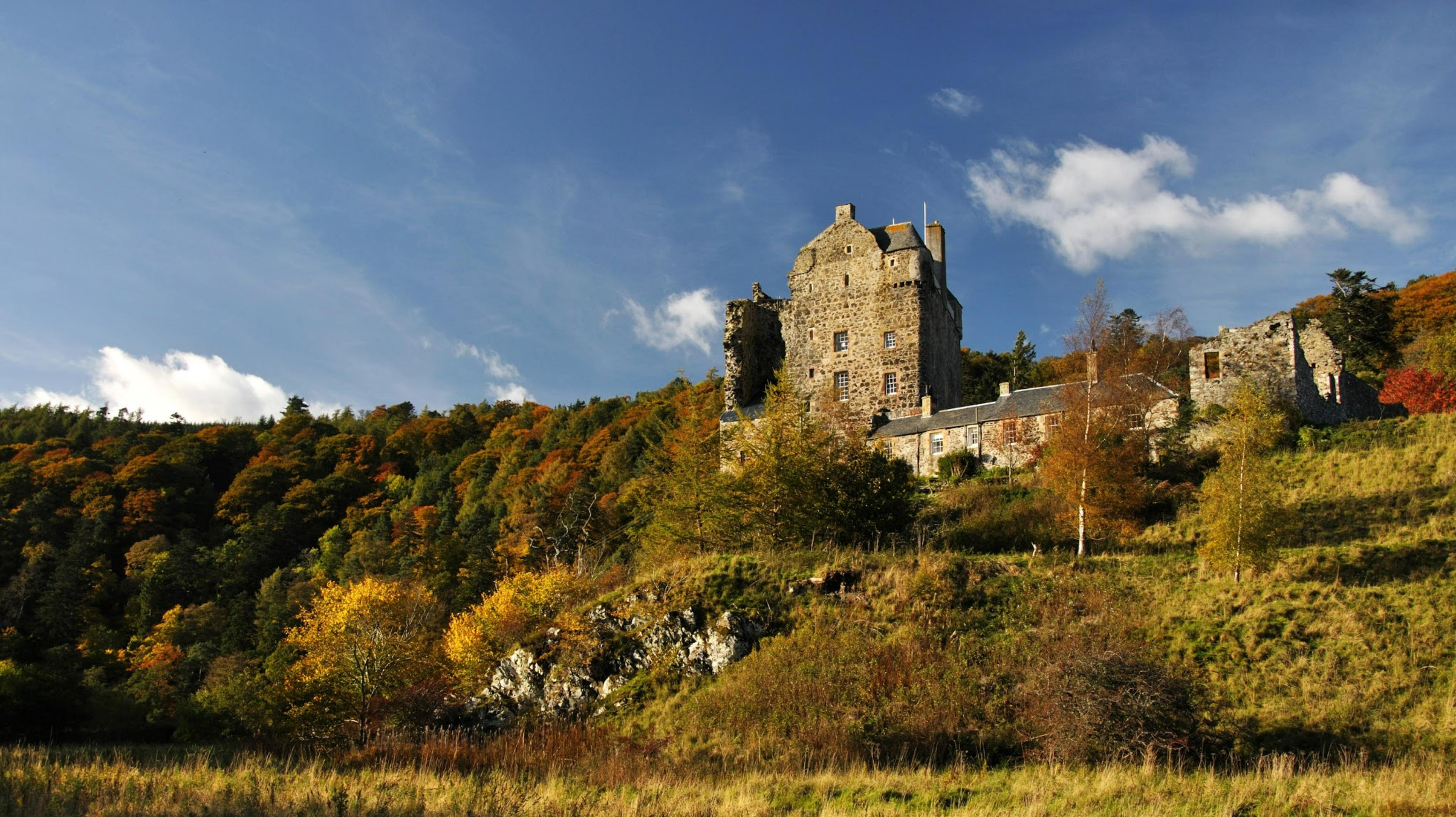 Neidpath Castle