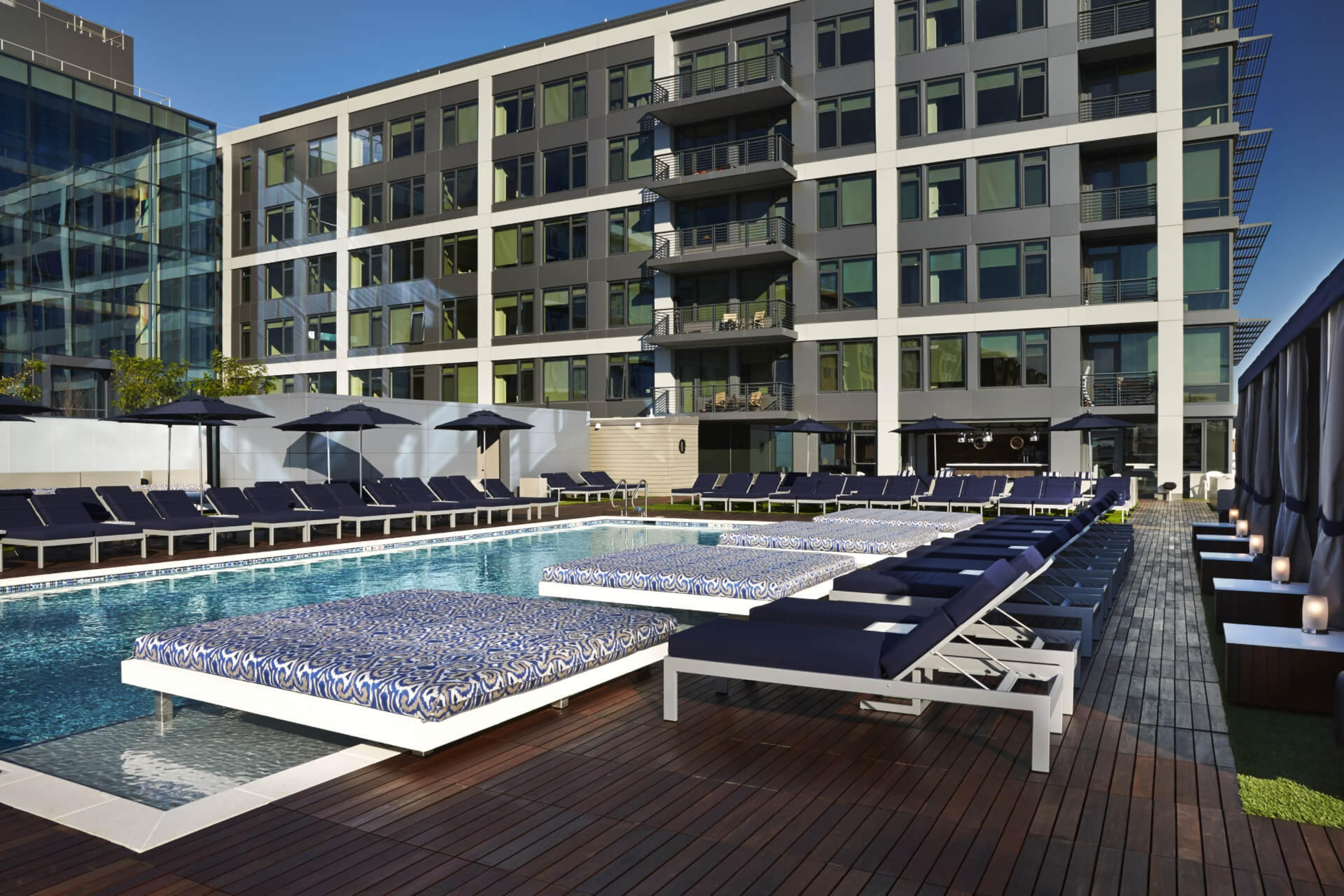 Penthouse Pool Club - The Yards