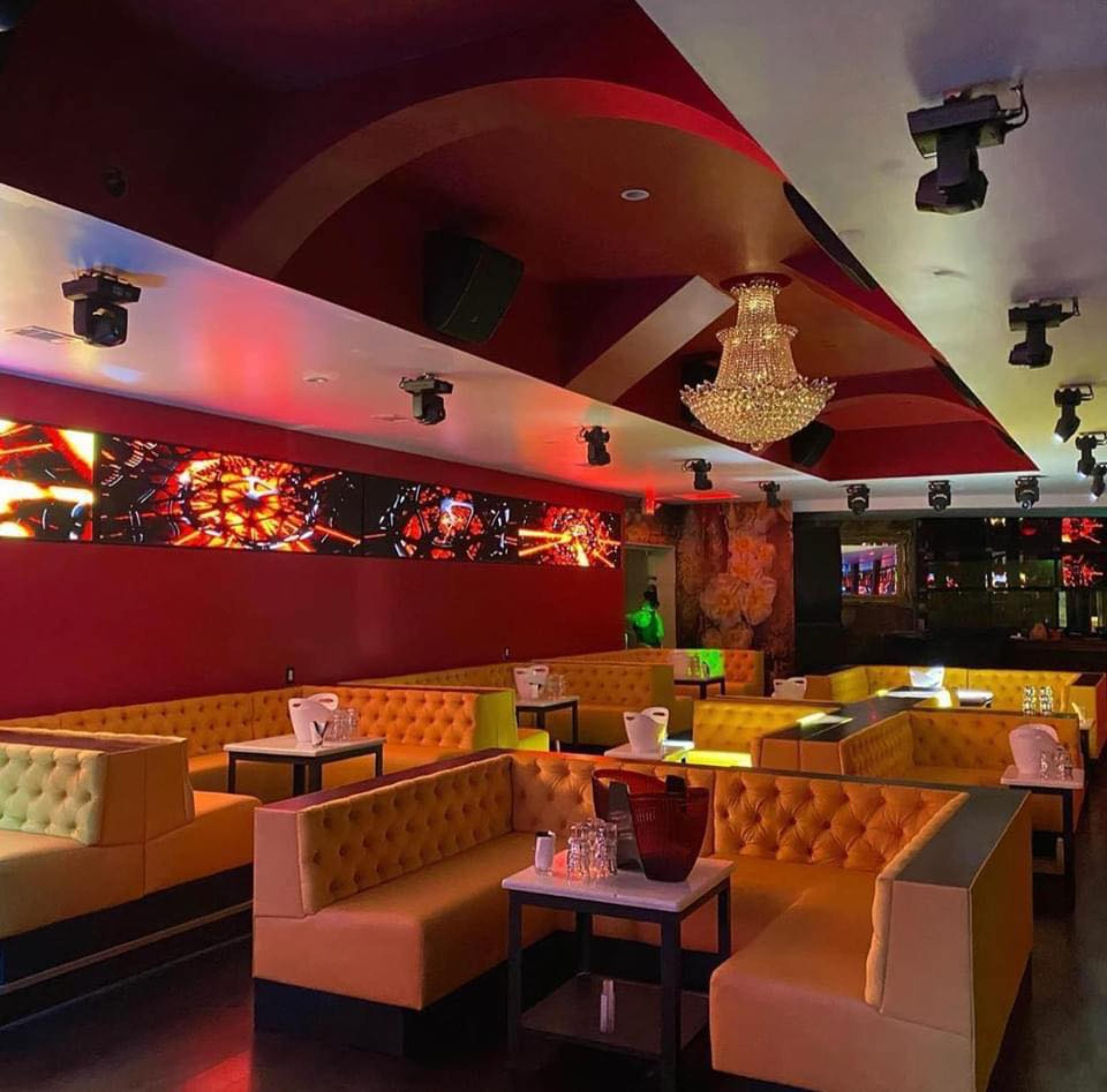 Red Martini Restaurant and Lounge