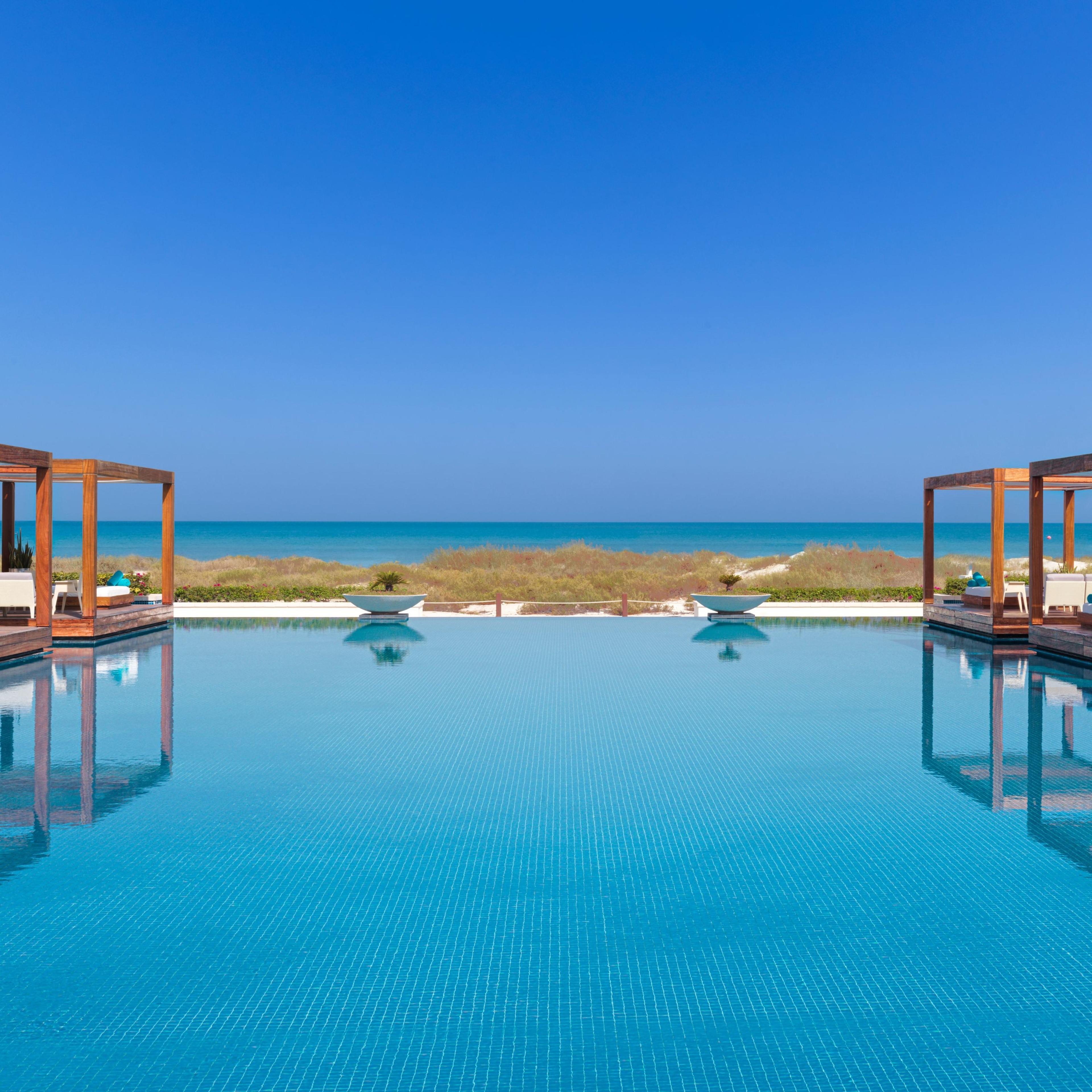 Saadiyat Beach Club - Luxury Beach Club in Abu Dhabi