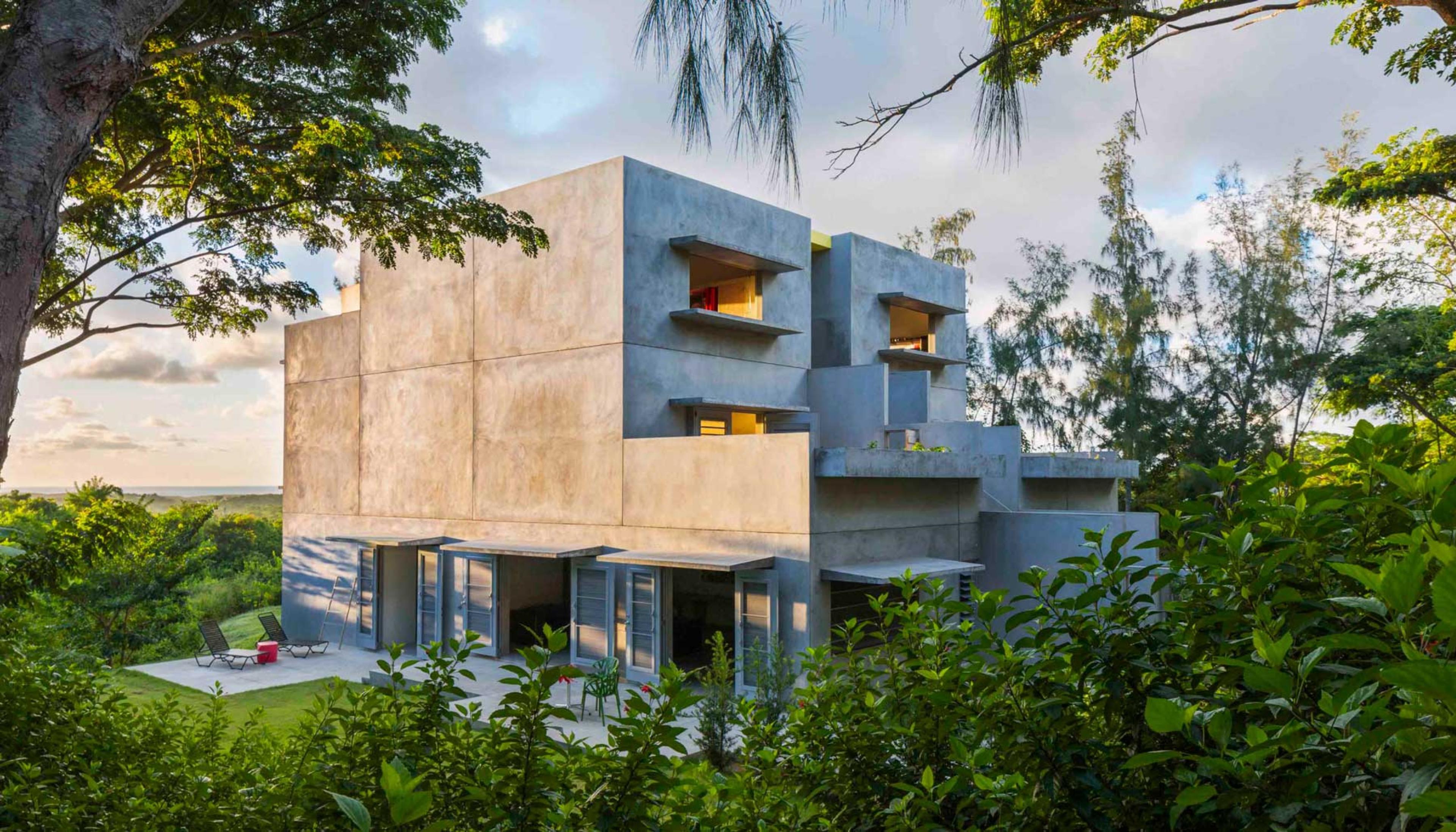 Hix Island House