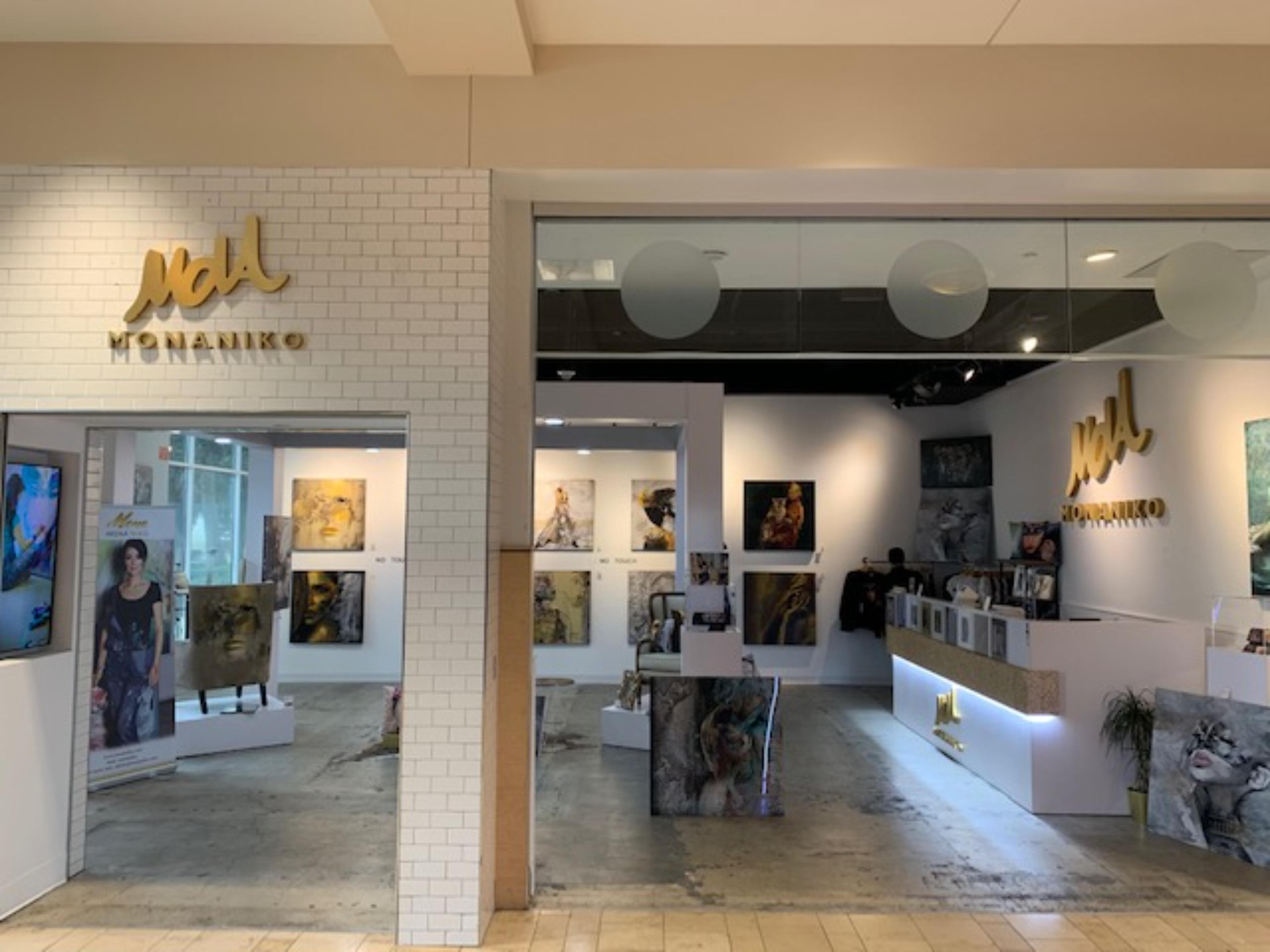 Mona Niko Gallery