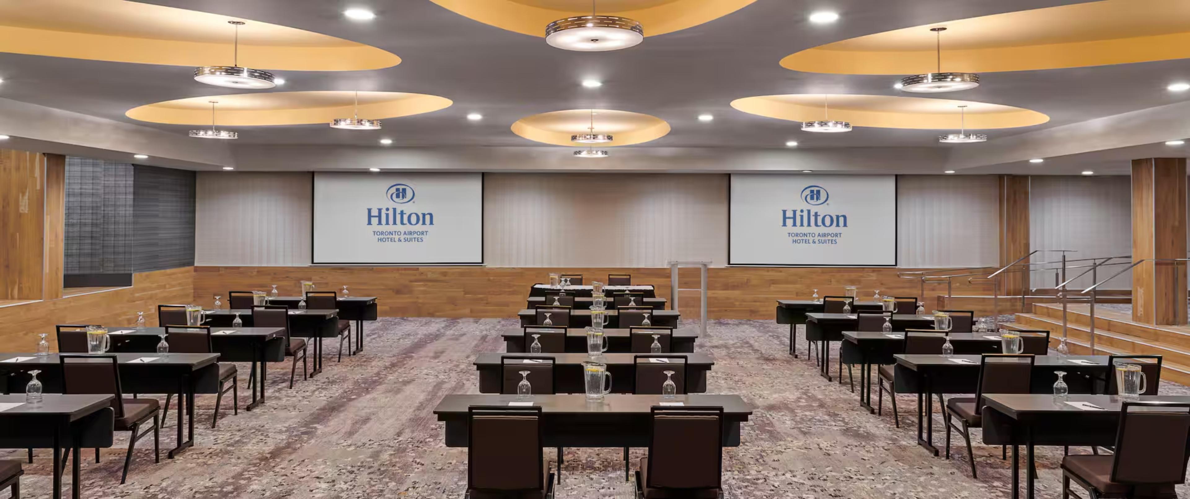 Hilton Toronto Airport Hotel & Suites