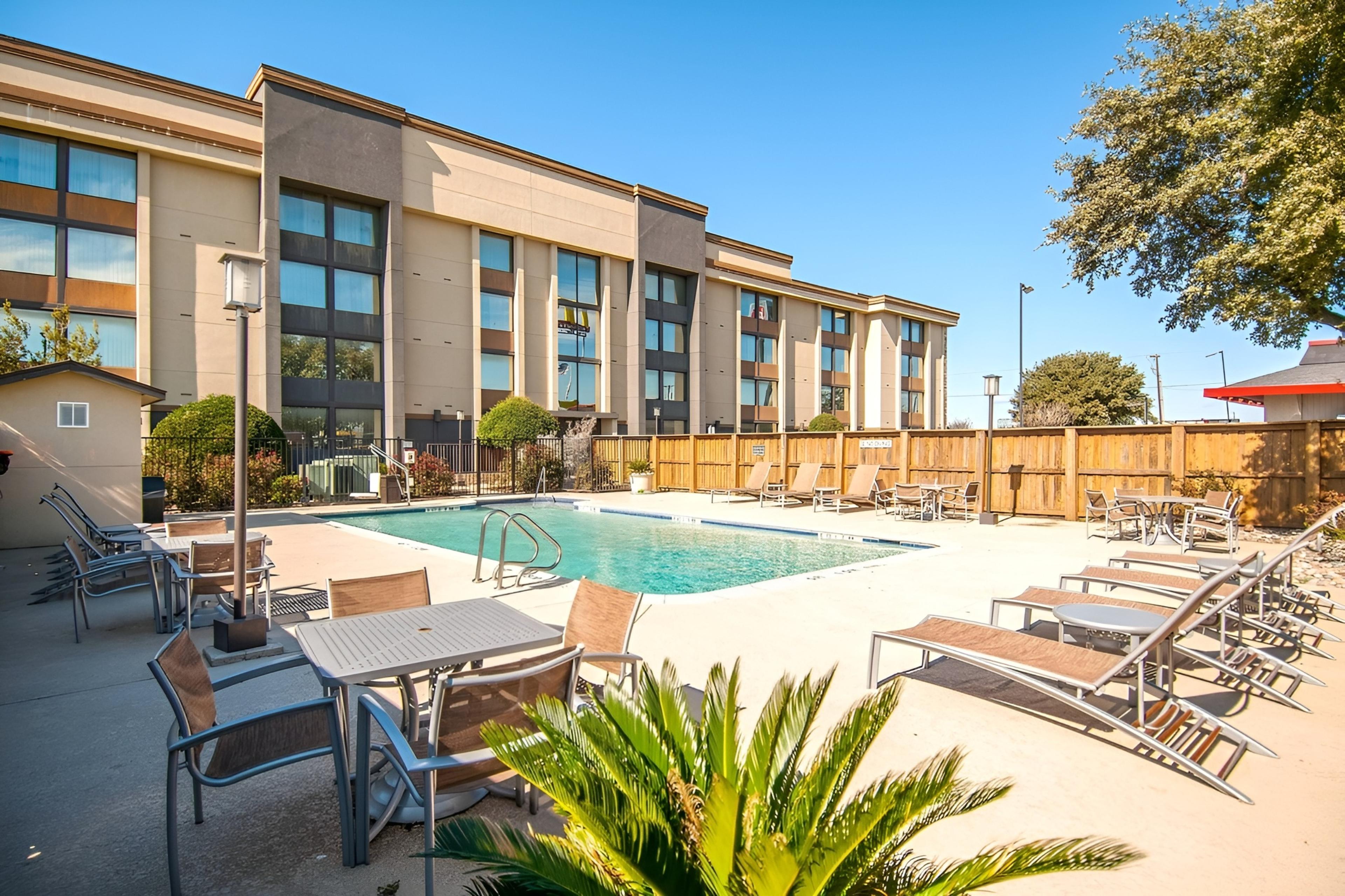 Fairfield Inn & Suites by Marriott Dallas DFW Airport South/Irving