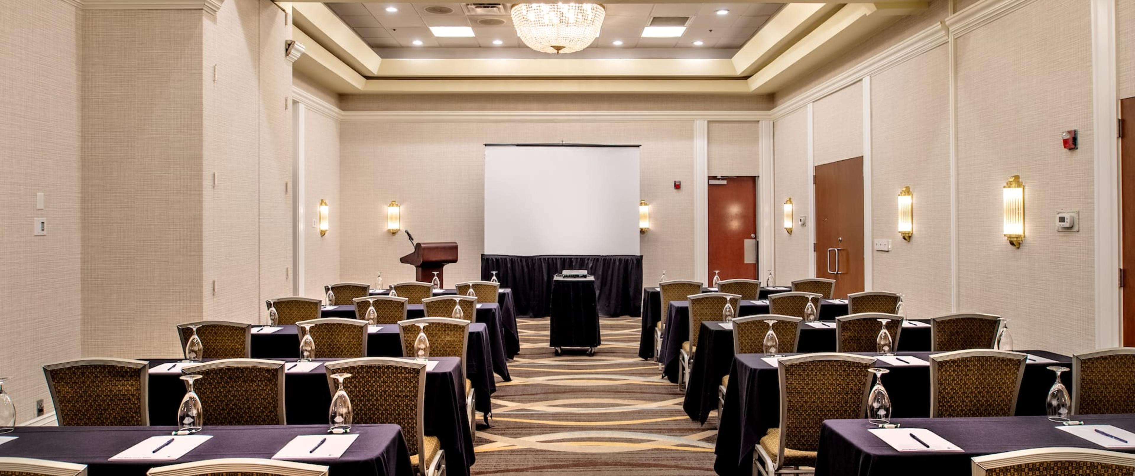 DoubleTree by Hilton Hotel Collinsville - St. Louis