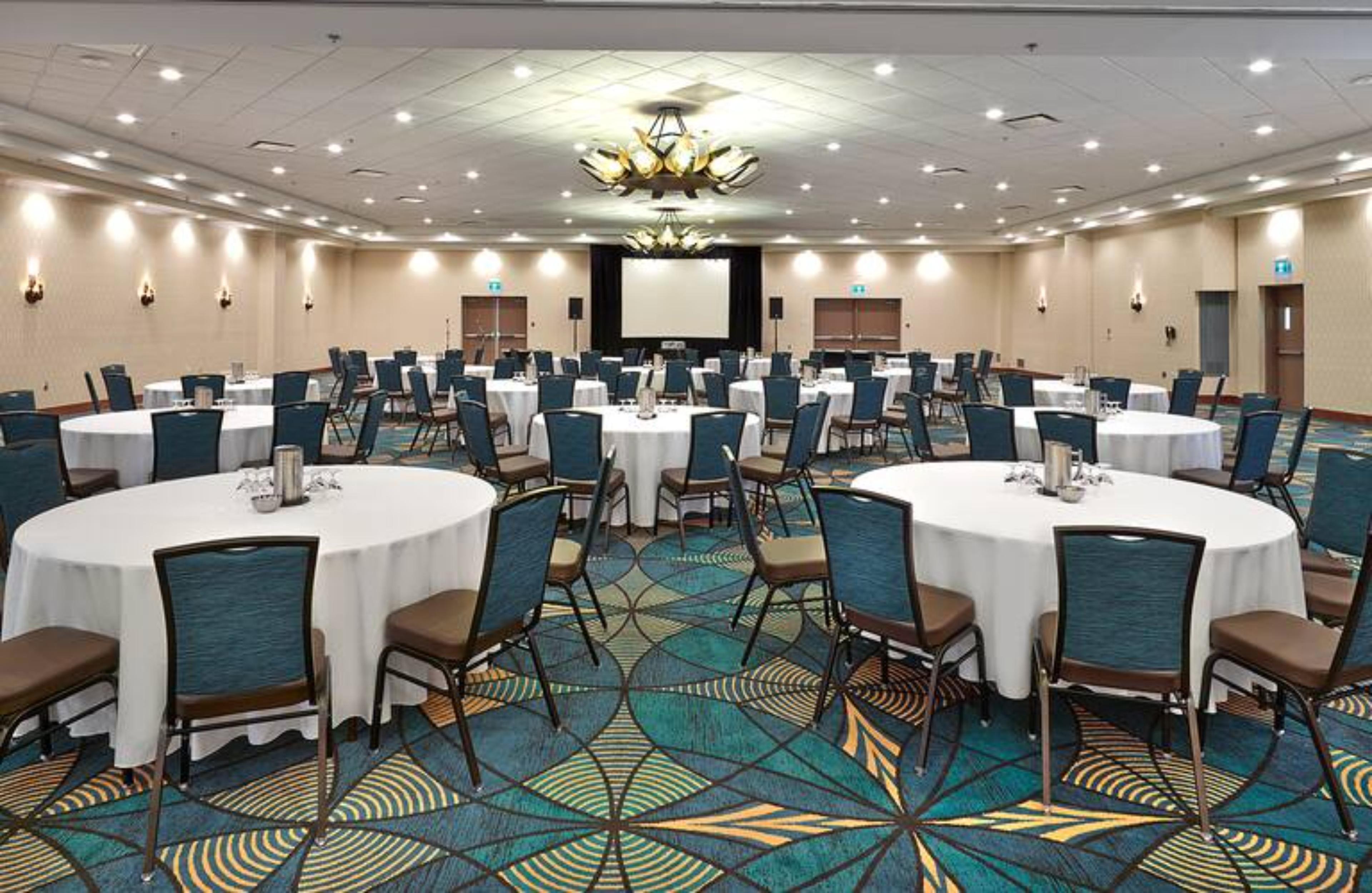 DoubleTree by Hilton Hotel & Conference Centre Regina