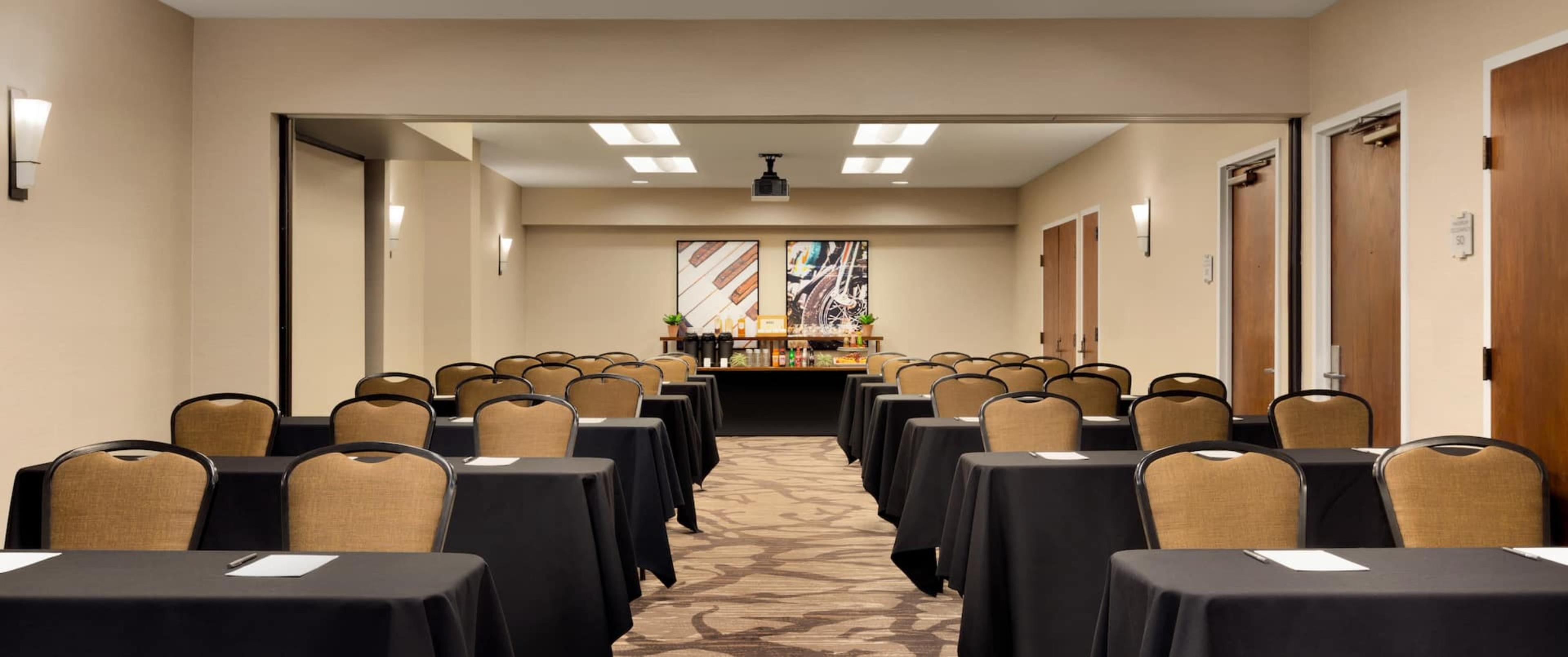 Embassy Suites by Hilton Austin Downtown South Congress