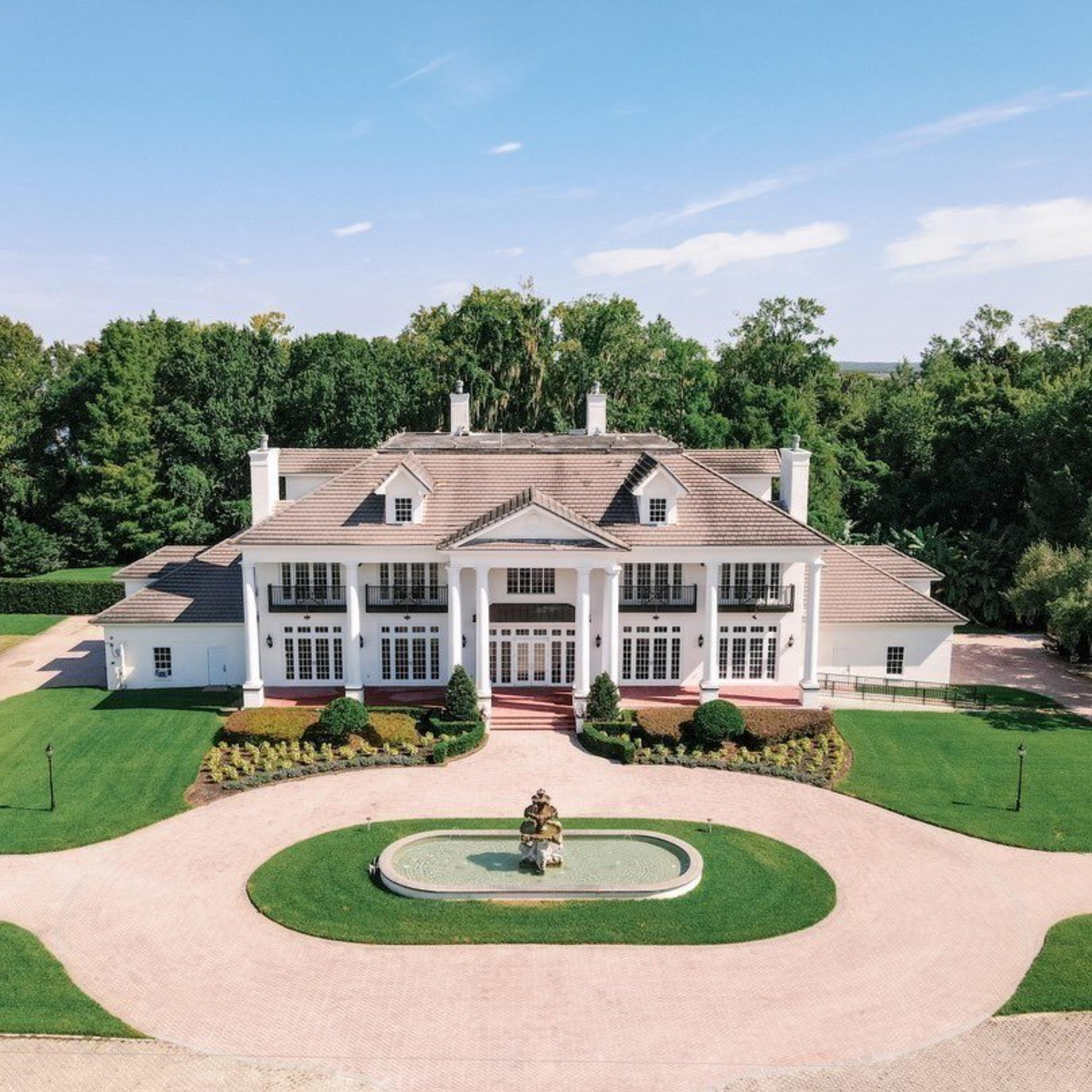 Luxmore Grande Estate
