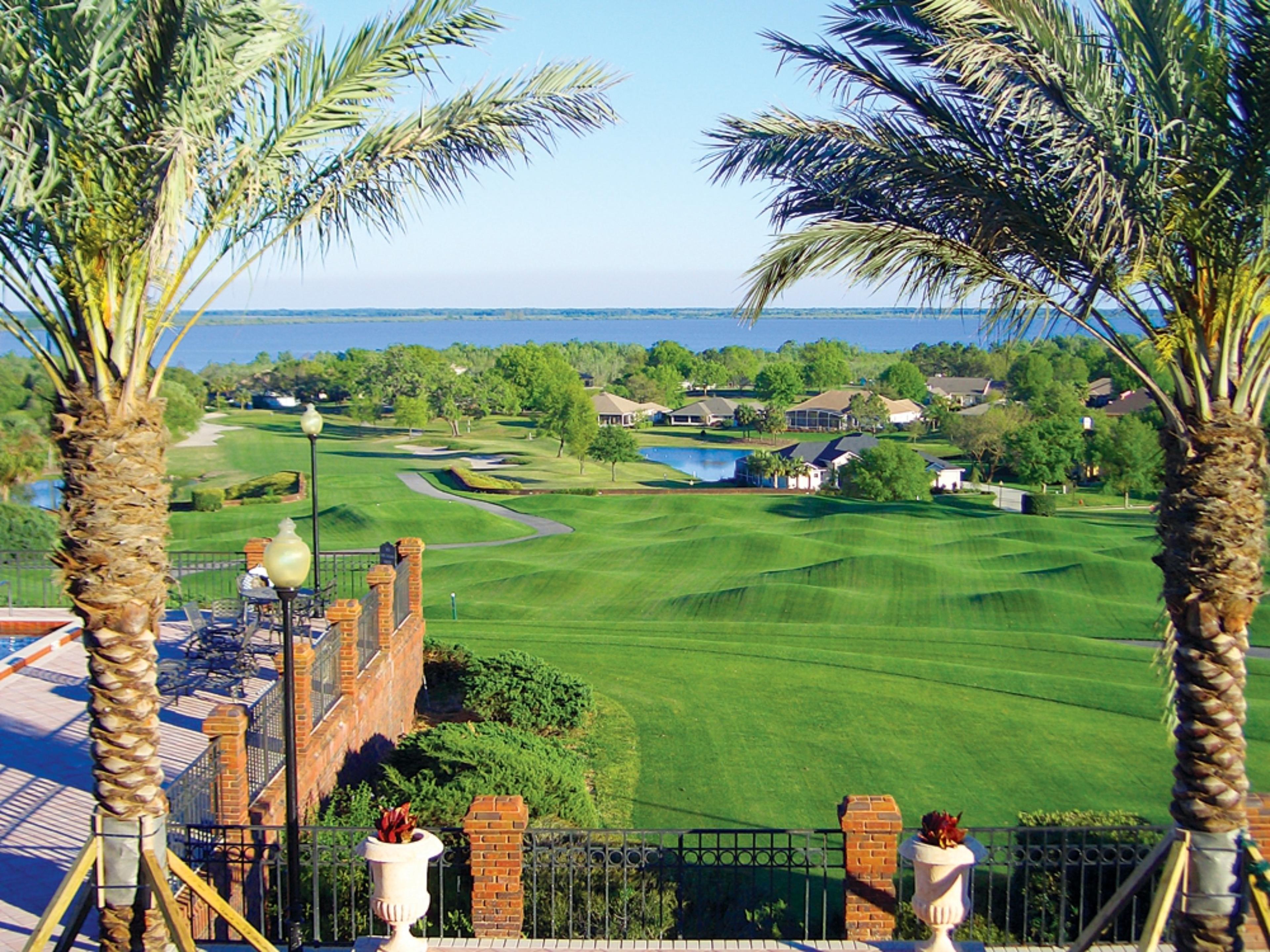 Harbor Hills Country Club