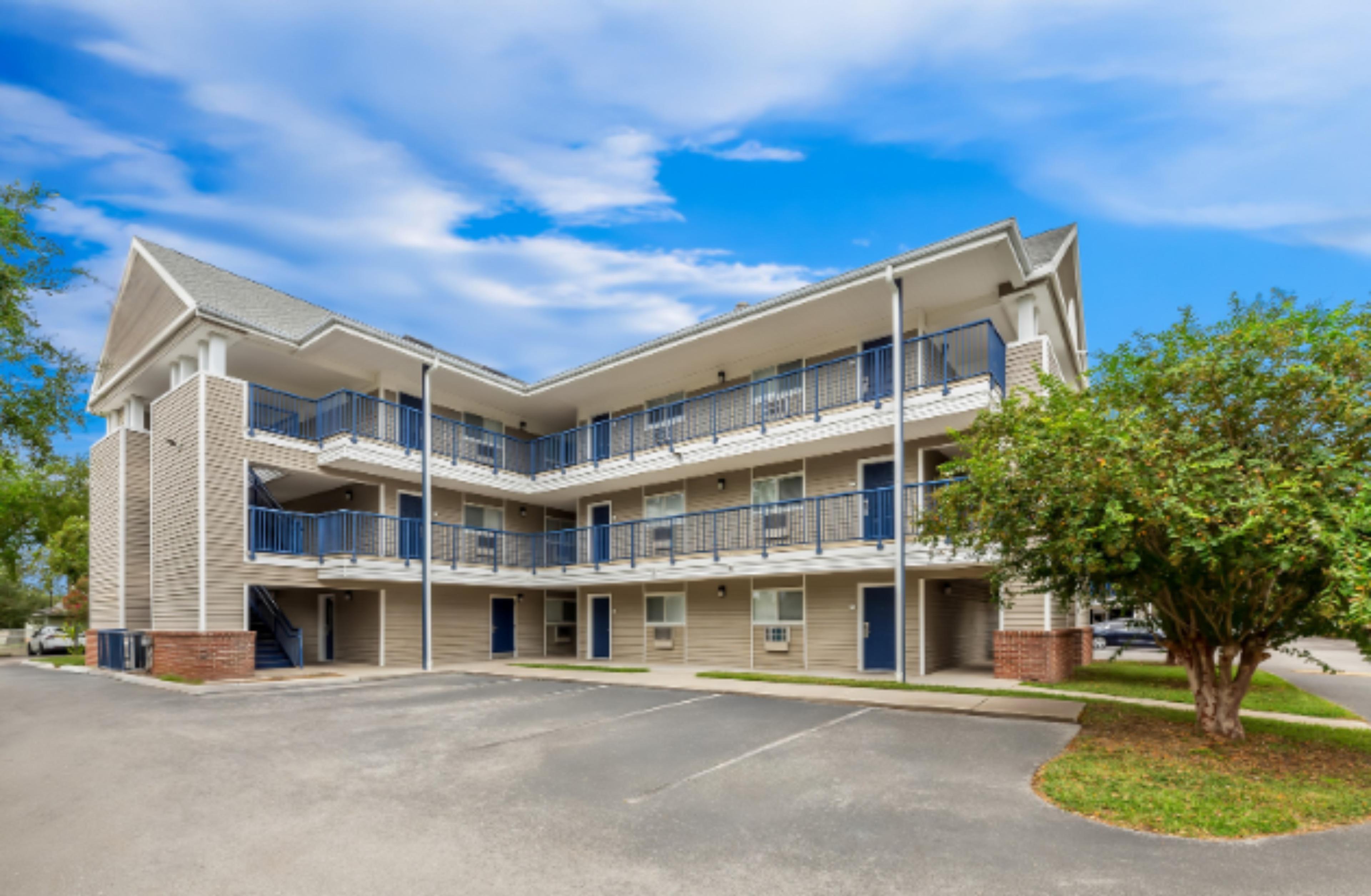 Birch Hill Suites - Lakeland