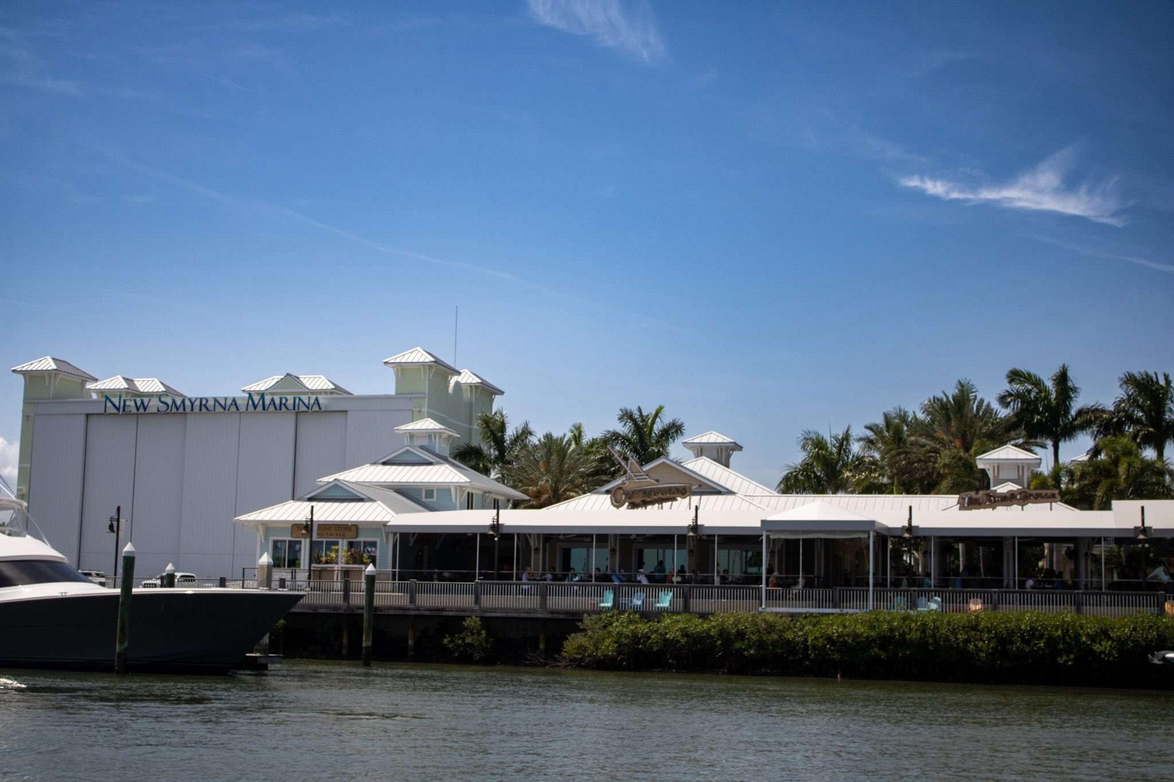 Outriggers Tiki Bar & Grille