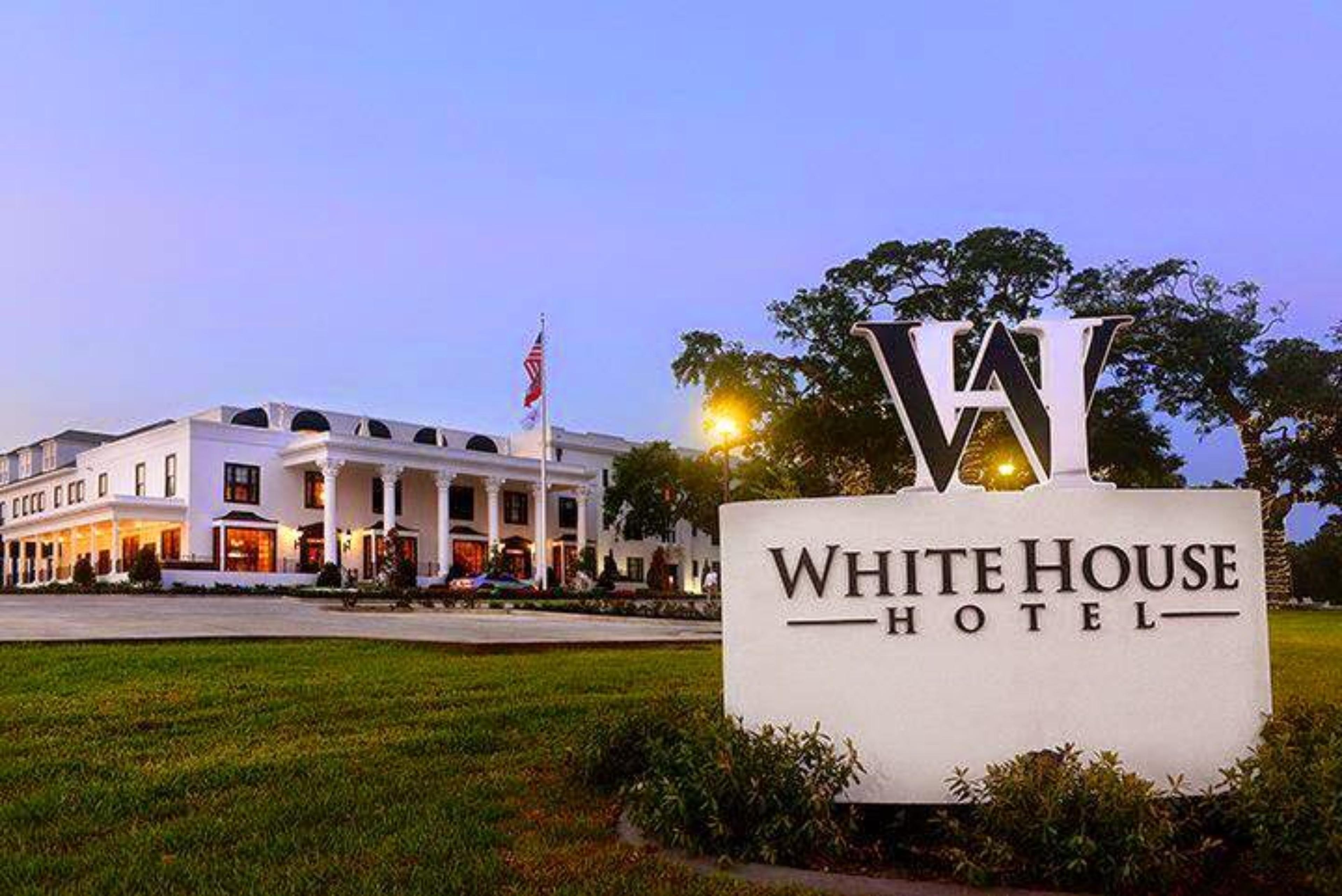 White House Hotel