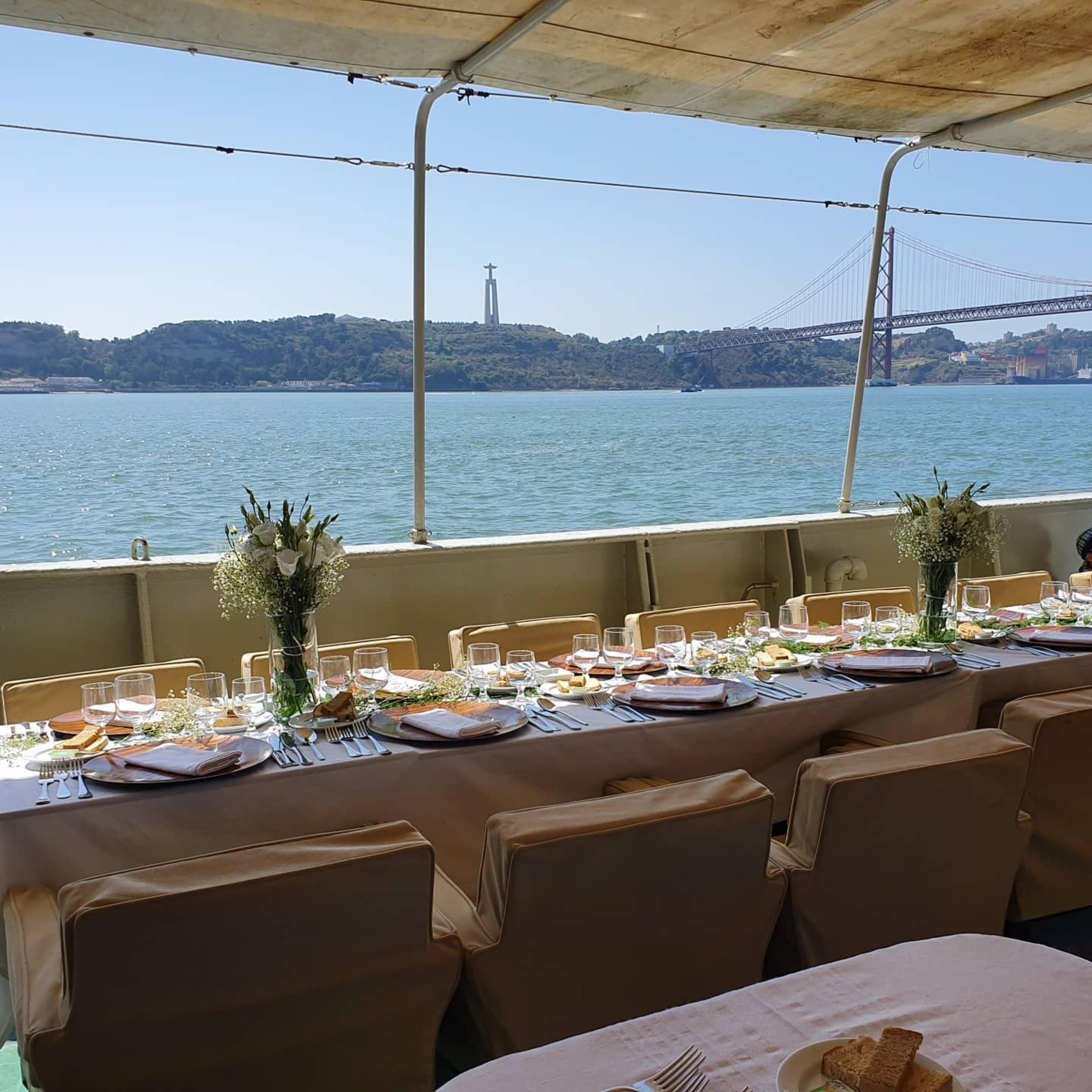 Veltagus Cruises