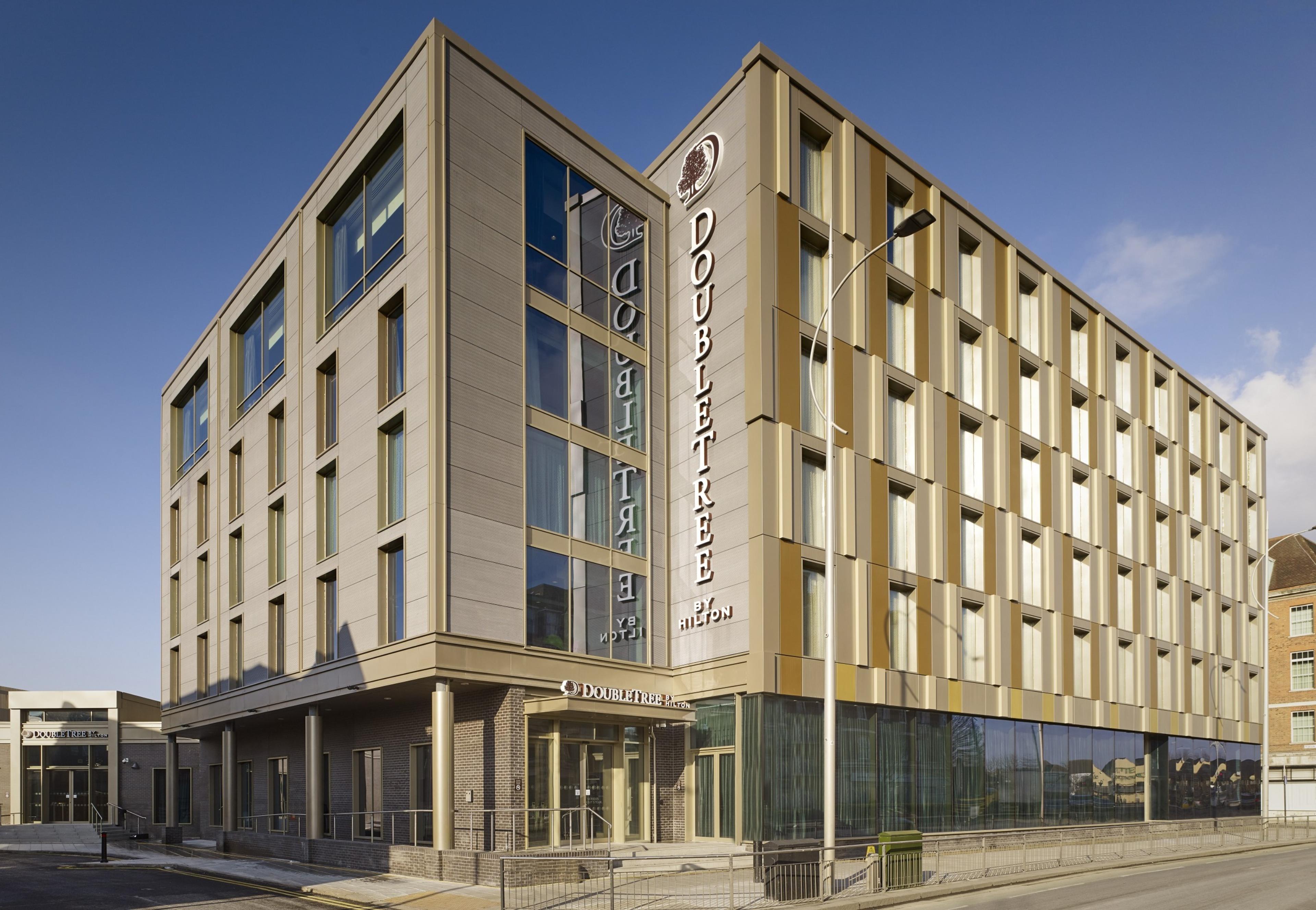 DoubleTree by Hilton Hull